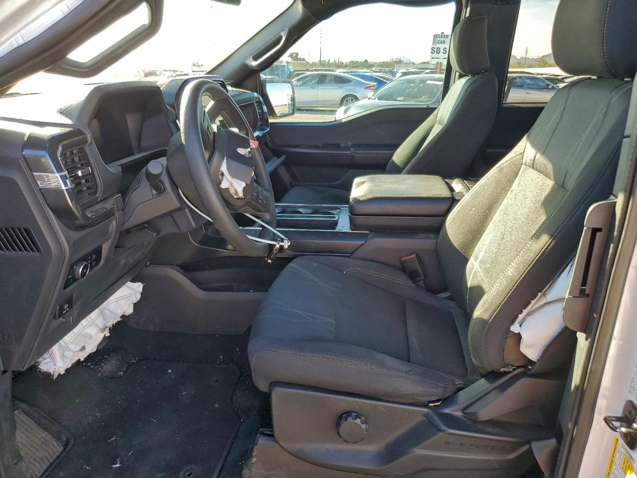 2024 FORD F-150 Lightning