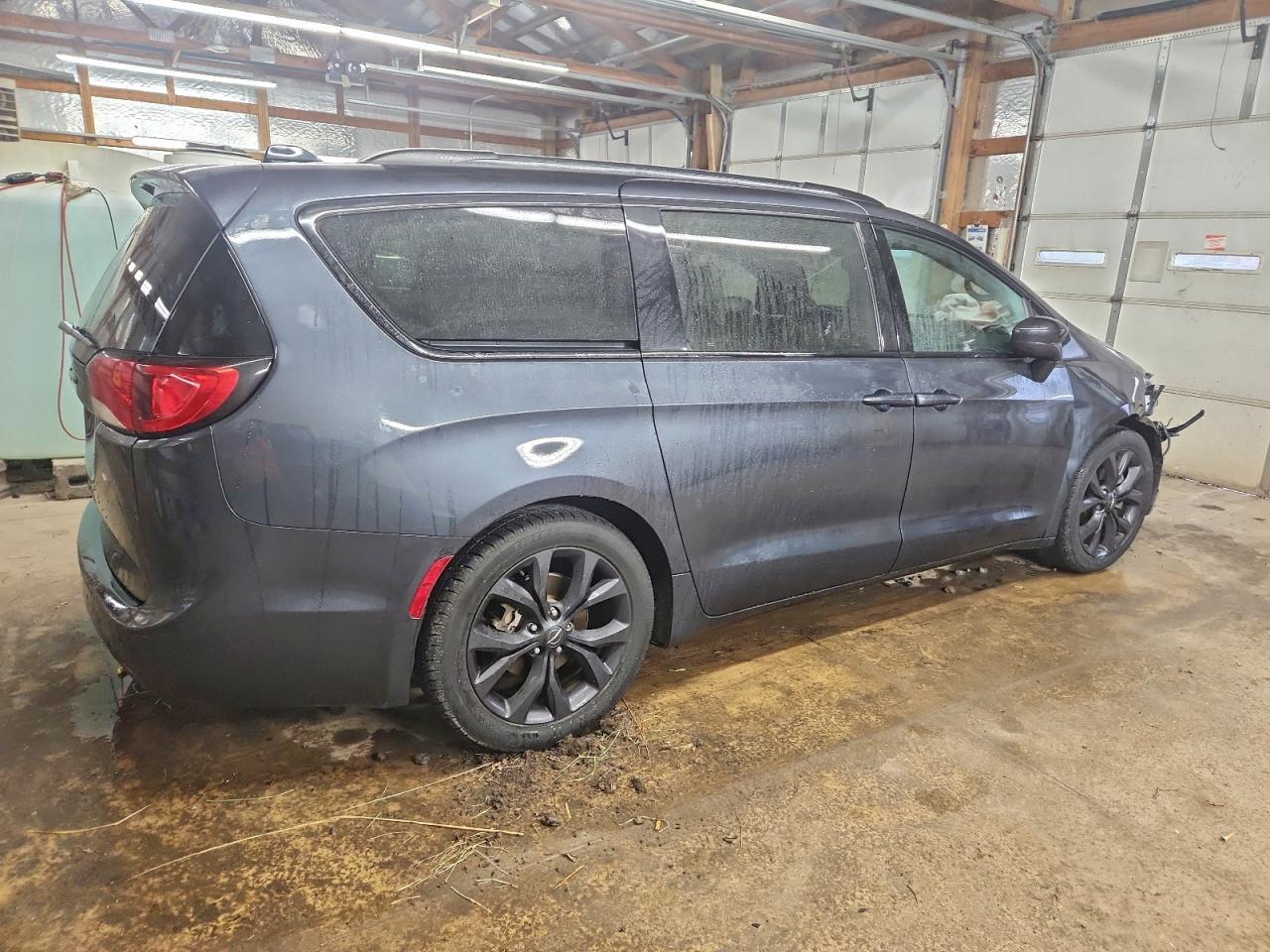 2020 CHRYSLER Pacifica