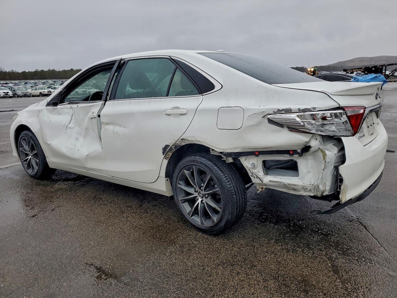 2017 TOYOTA CAMRY