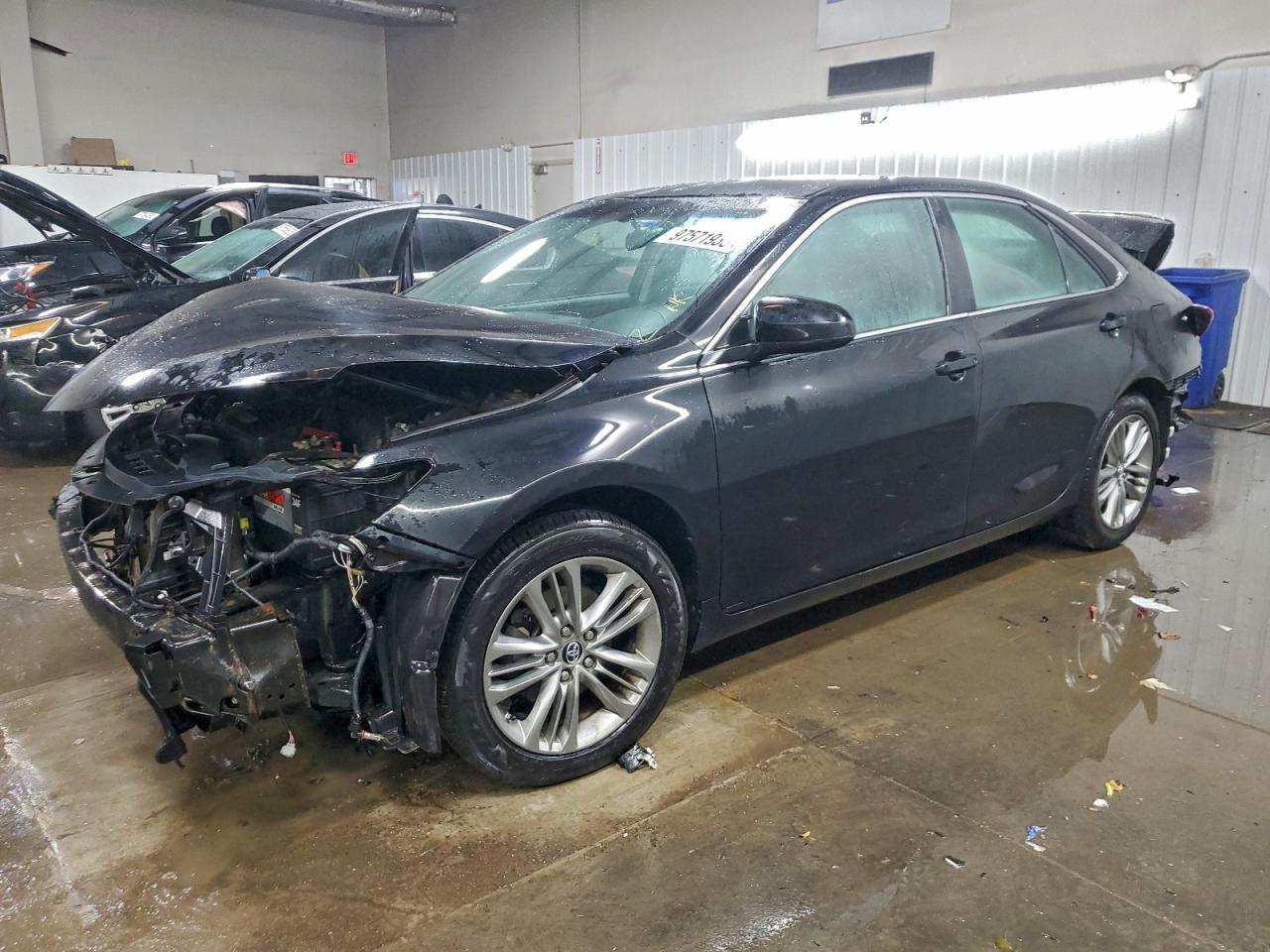 2015 TOYOTA CAMRY
