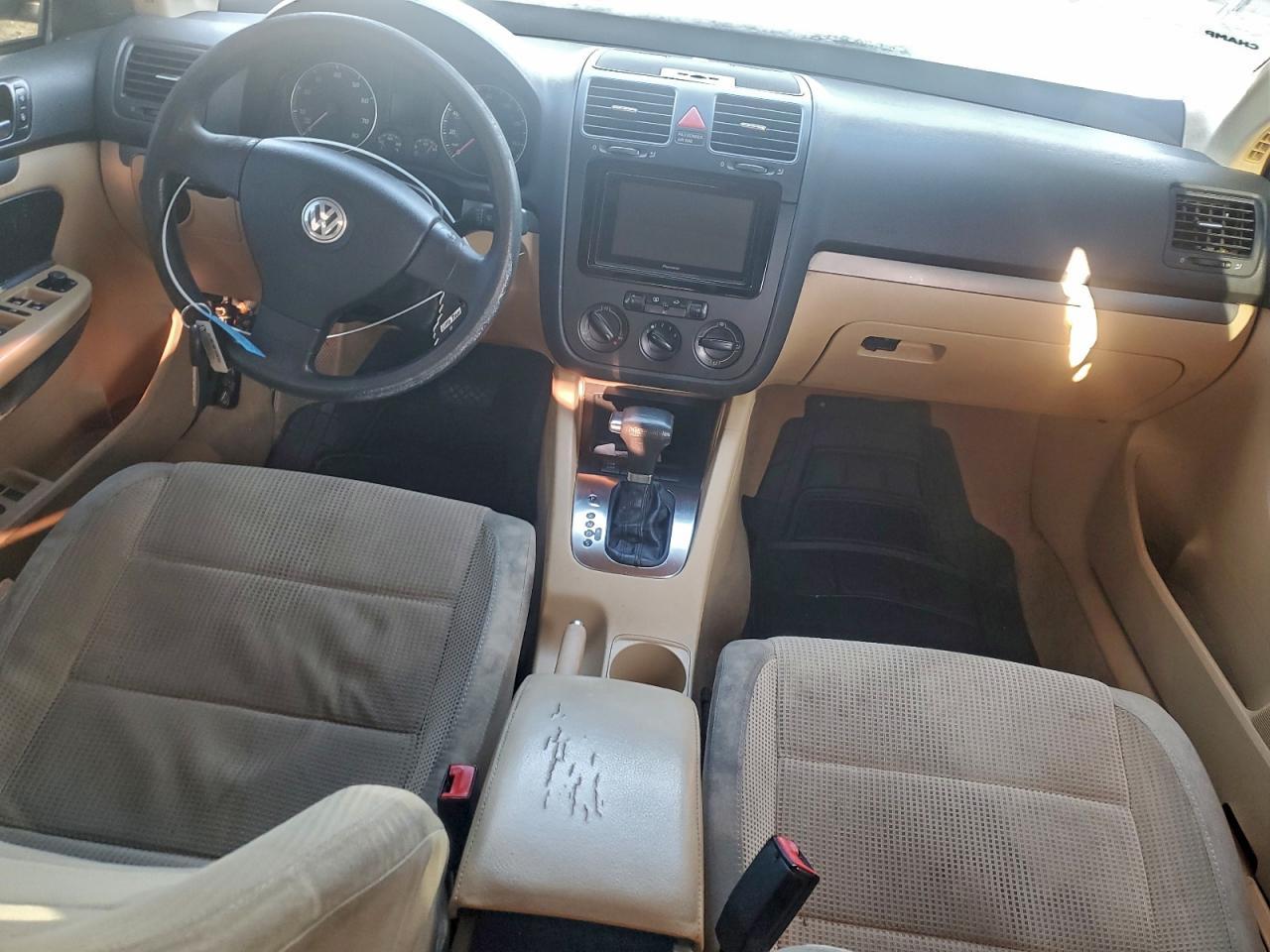 2009 VOLKSWAGEN JETTA