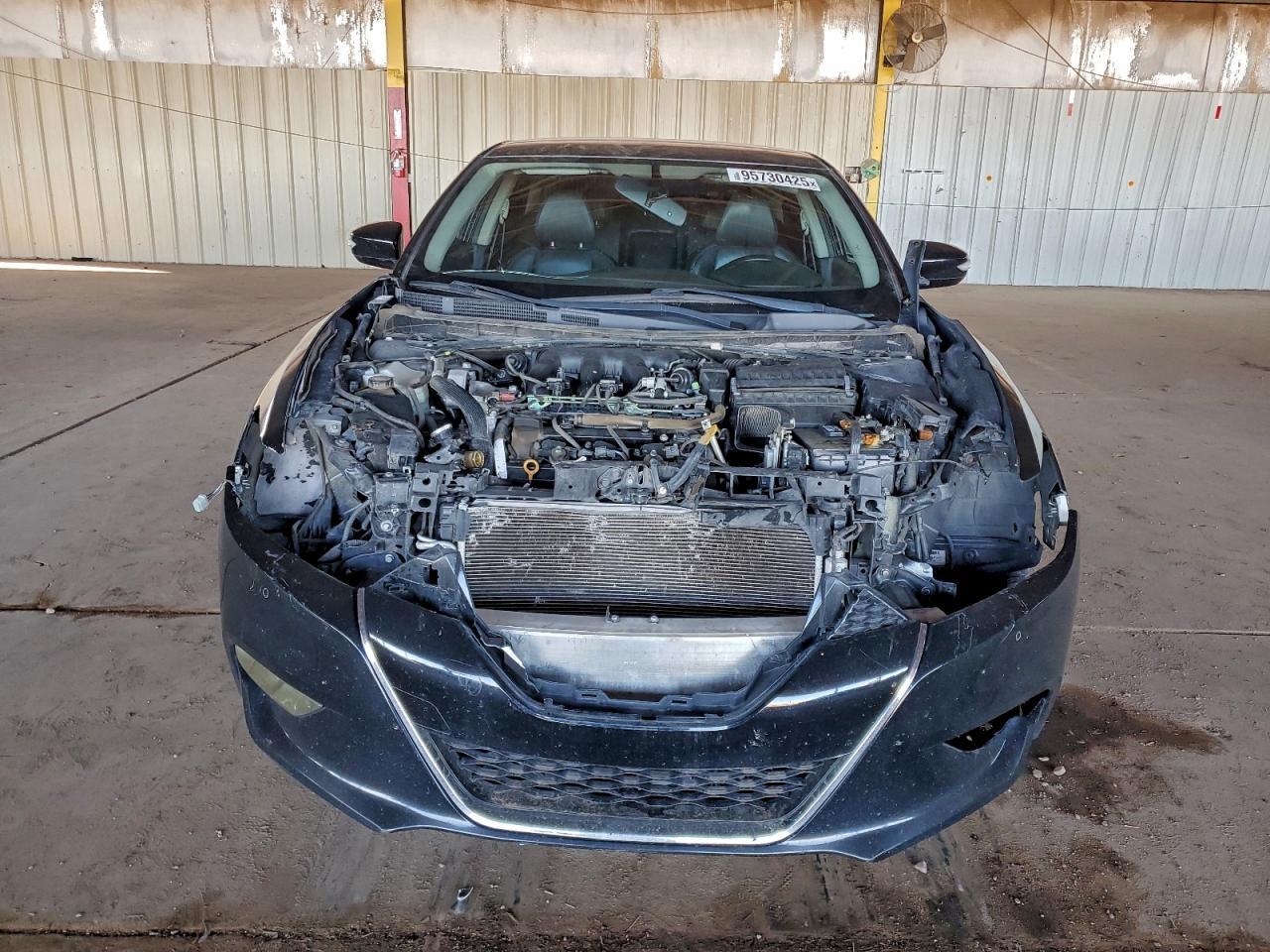 2017 NISSAN Maxima