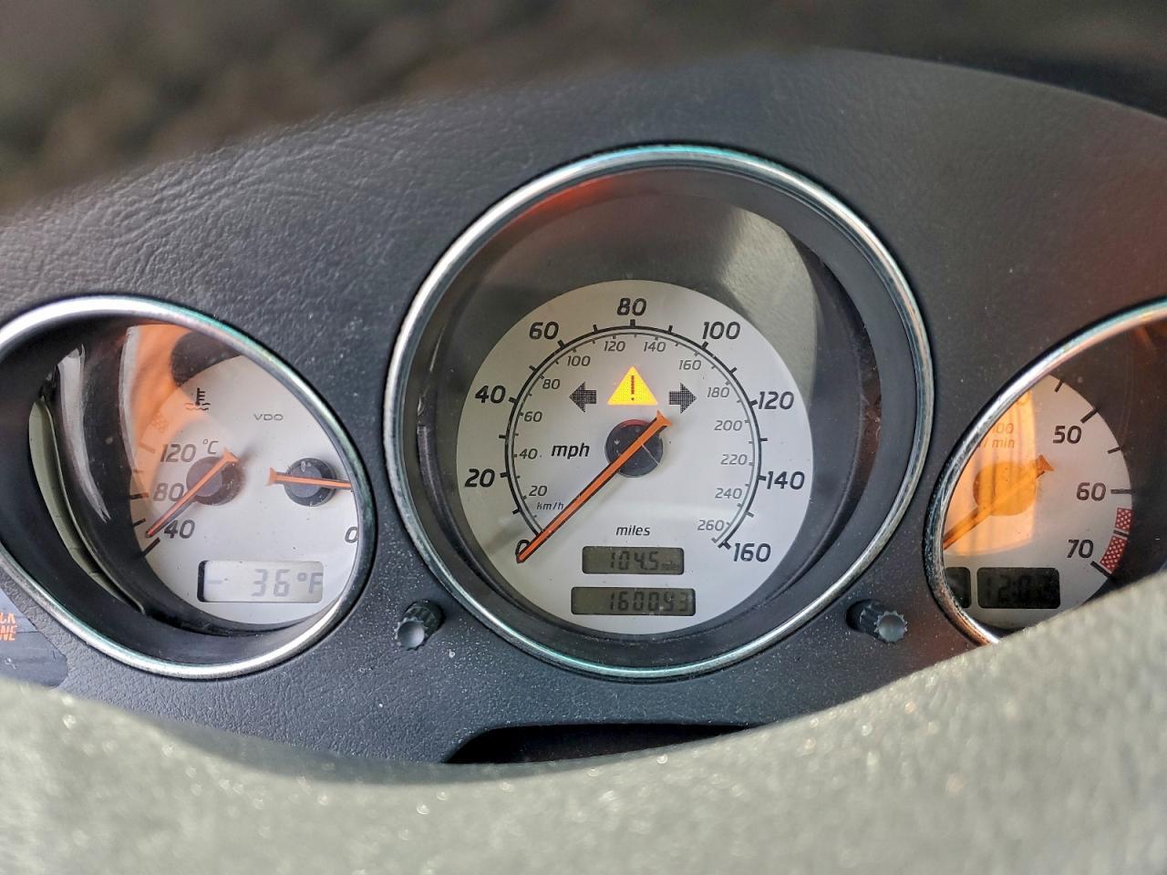 2002 MERCEDES-BENZ SLK-Class