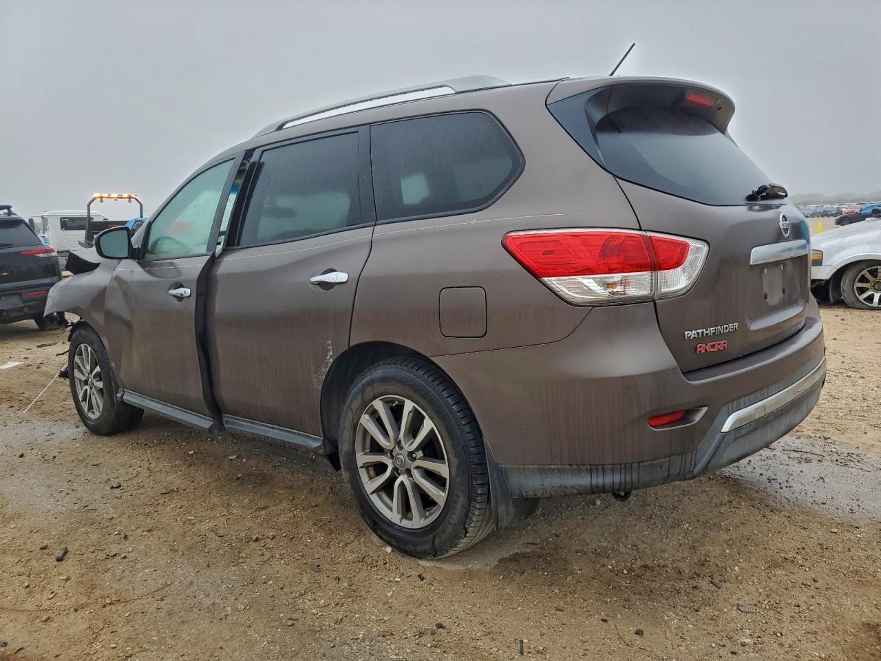 2015 NISSAN PATHFINDER