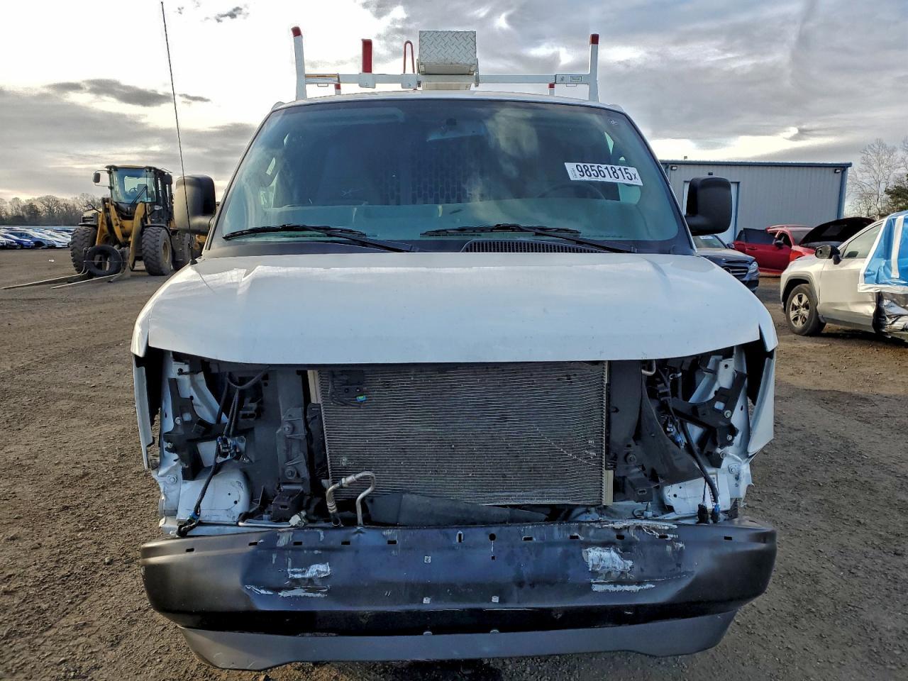 2025 CHEVROLET Express 3500