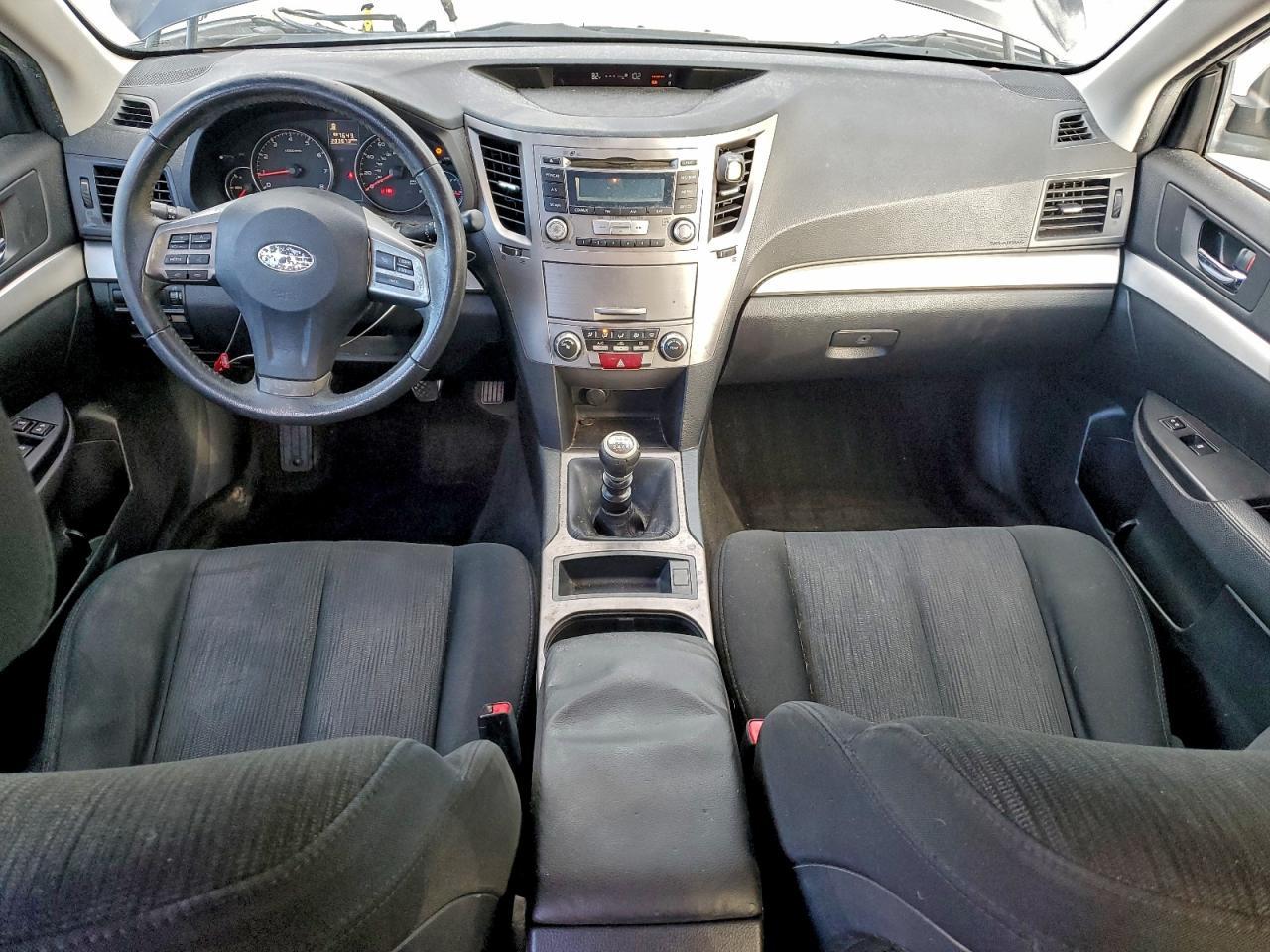 2013 SUBARU Outback