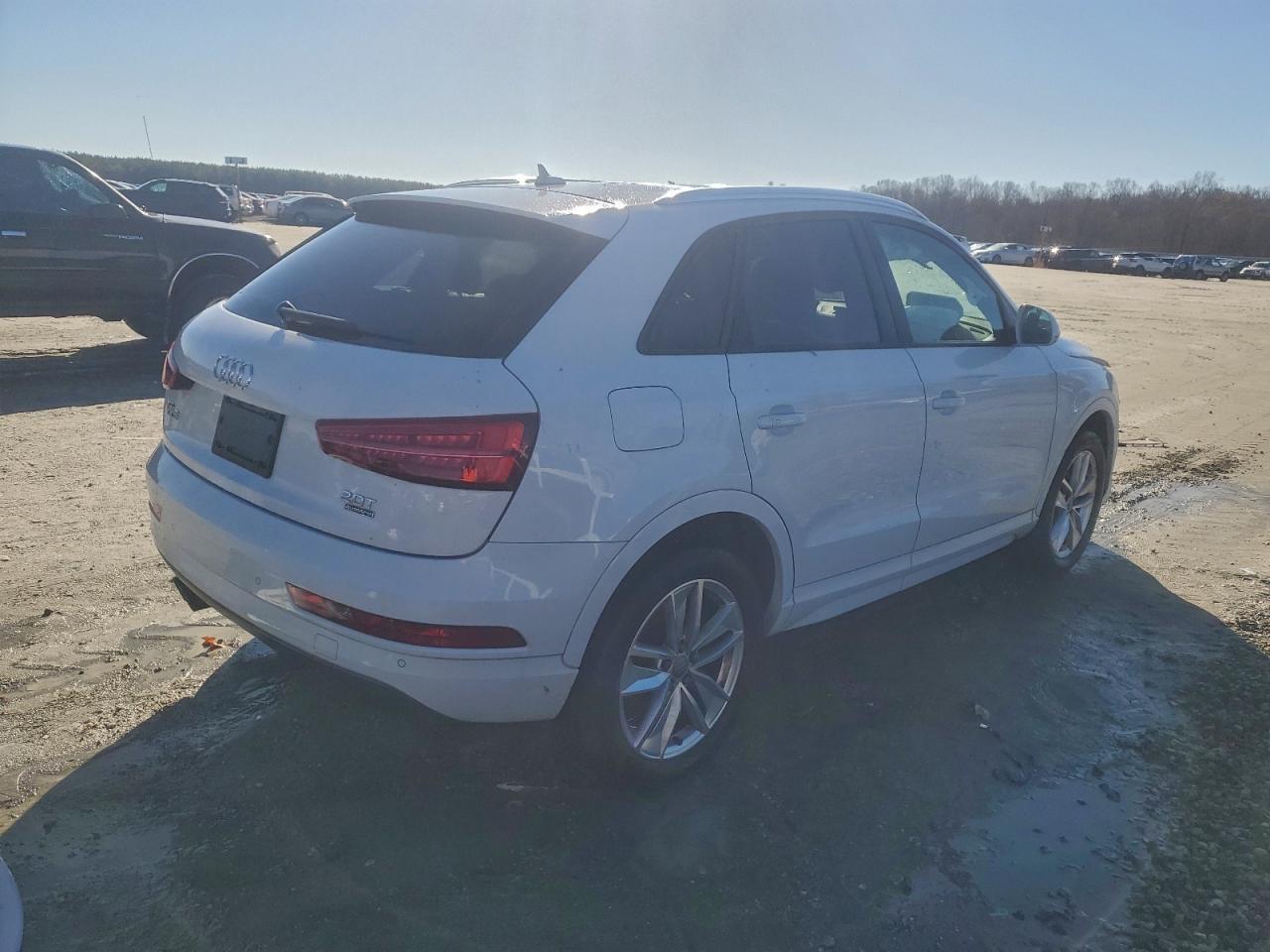 2017 AUDI Q3