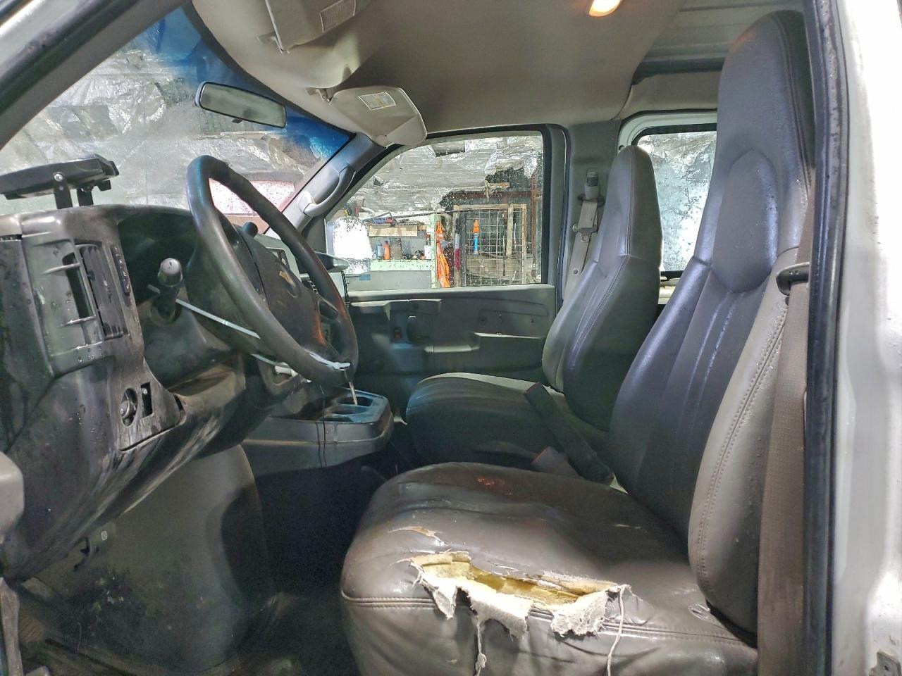 2009 CHEVROLET EXPRESS 2500