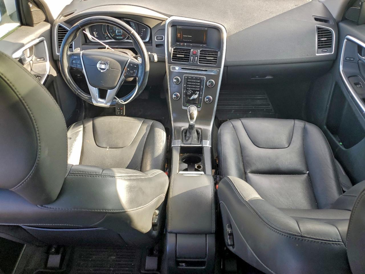 2015 VOLVO XC60