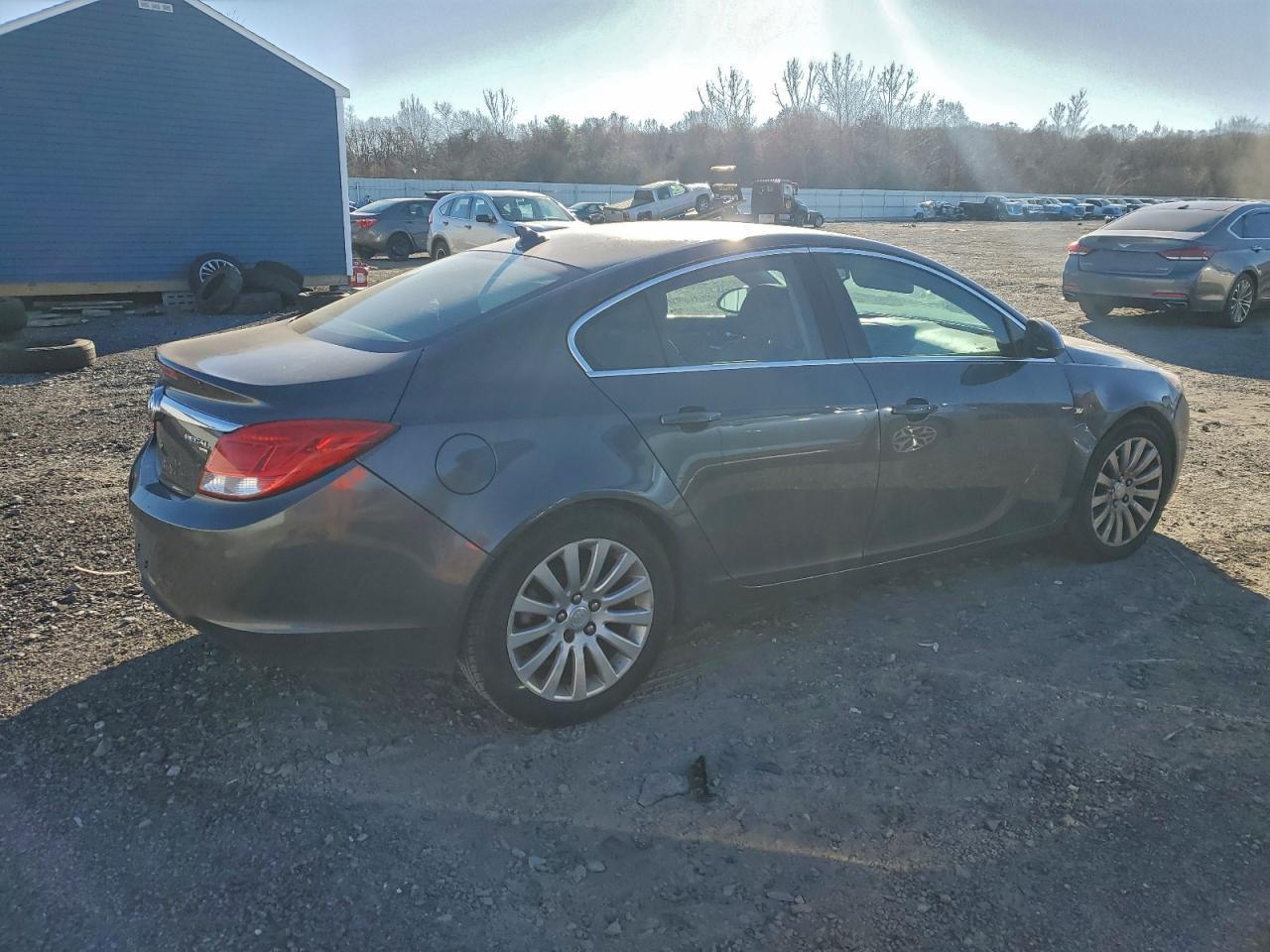 2011 BUICK Regal