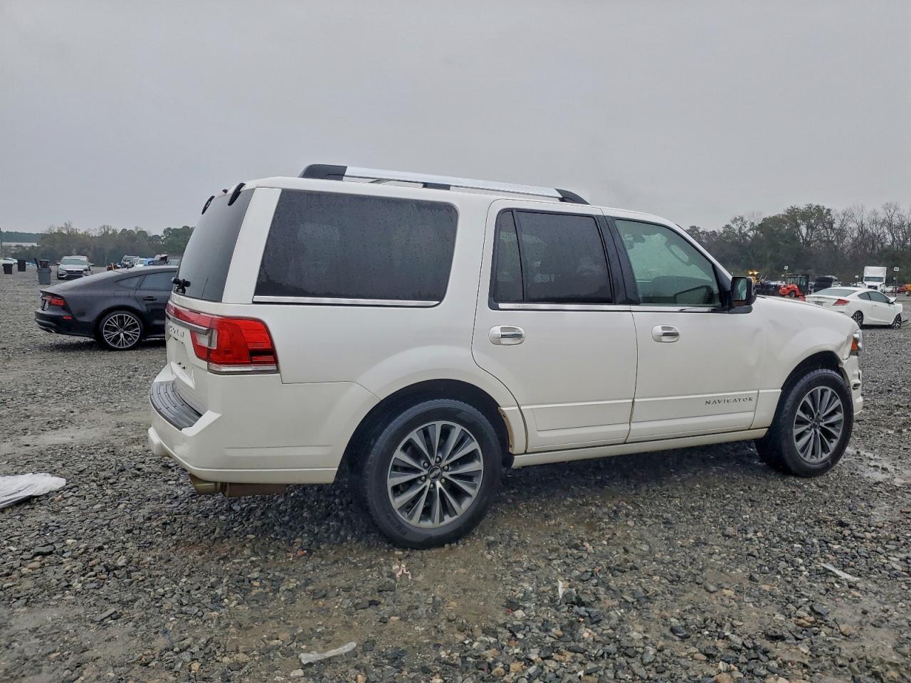 2017 LINCOLN Navigator