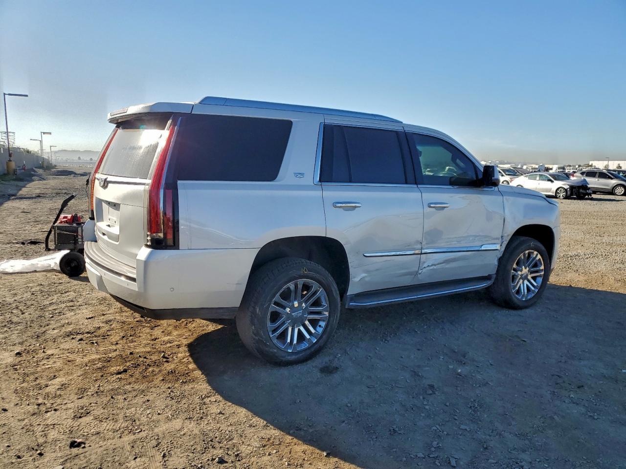 2018 CADILLAC ESCALADE
