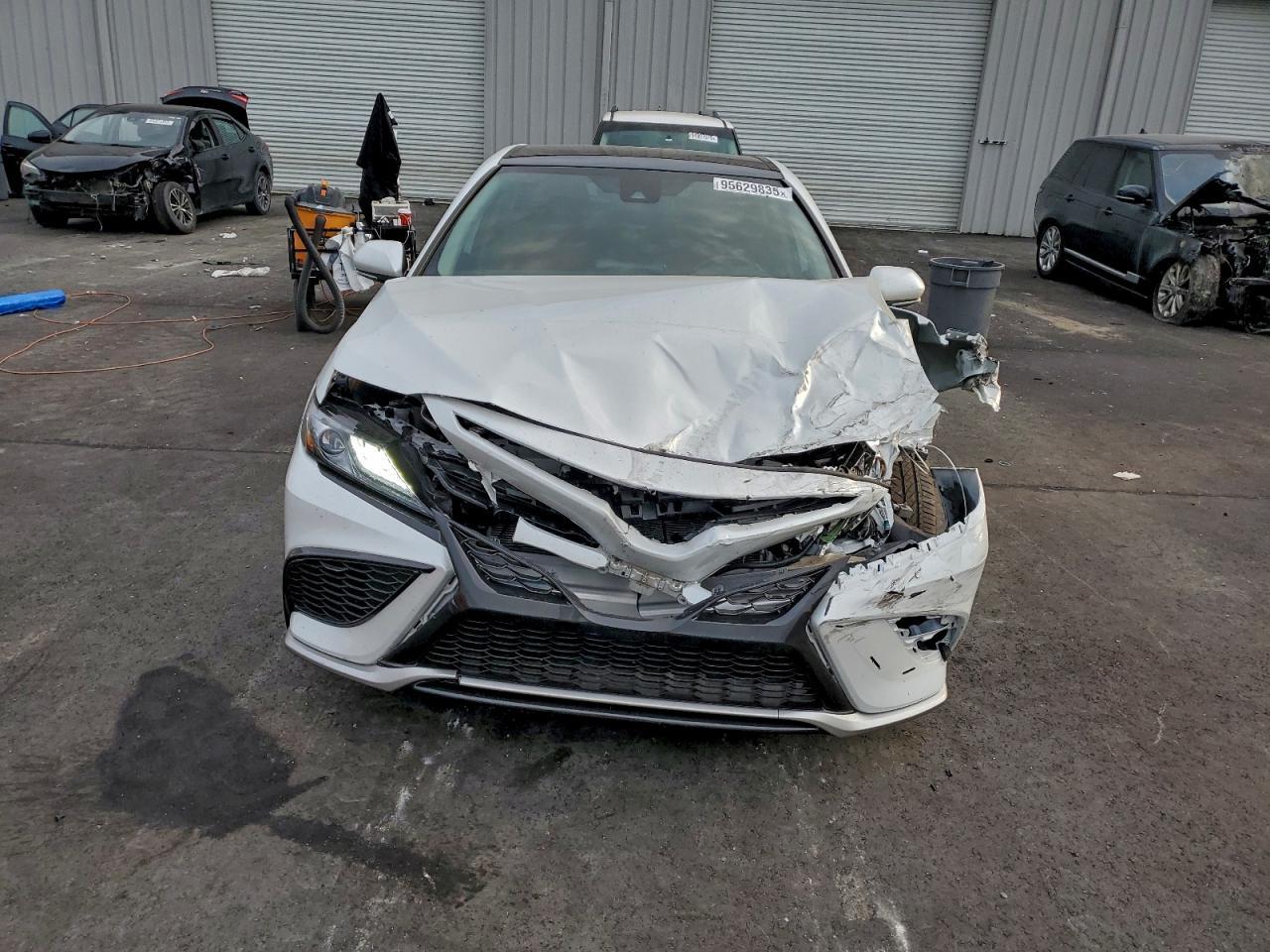 2023 TOYOTA CAMRY