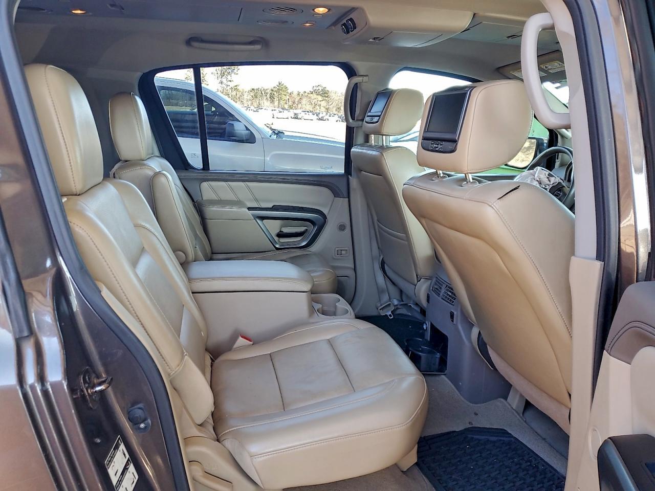 2015 NISSAN Armada