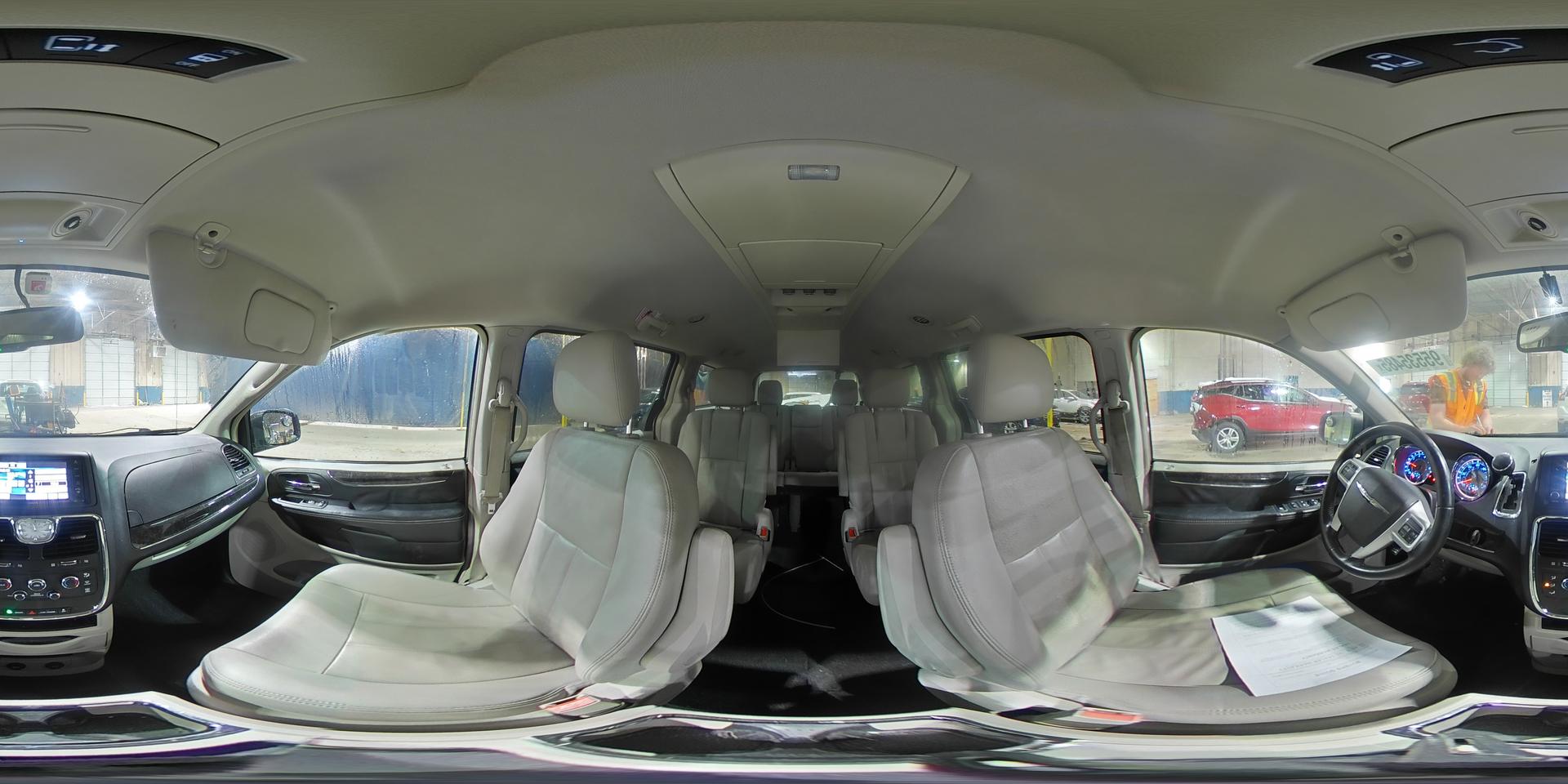 2016 CHRYSLER Town & Country