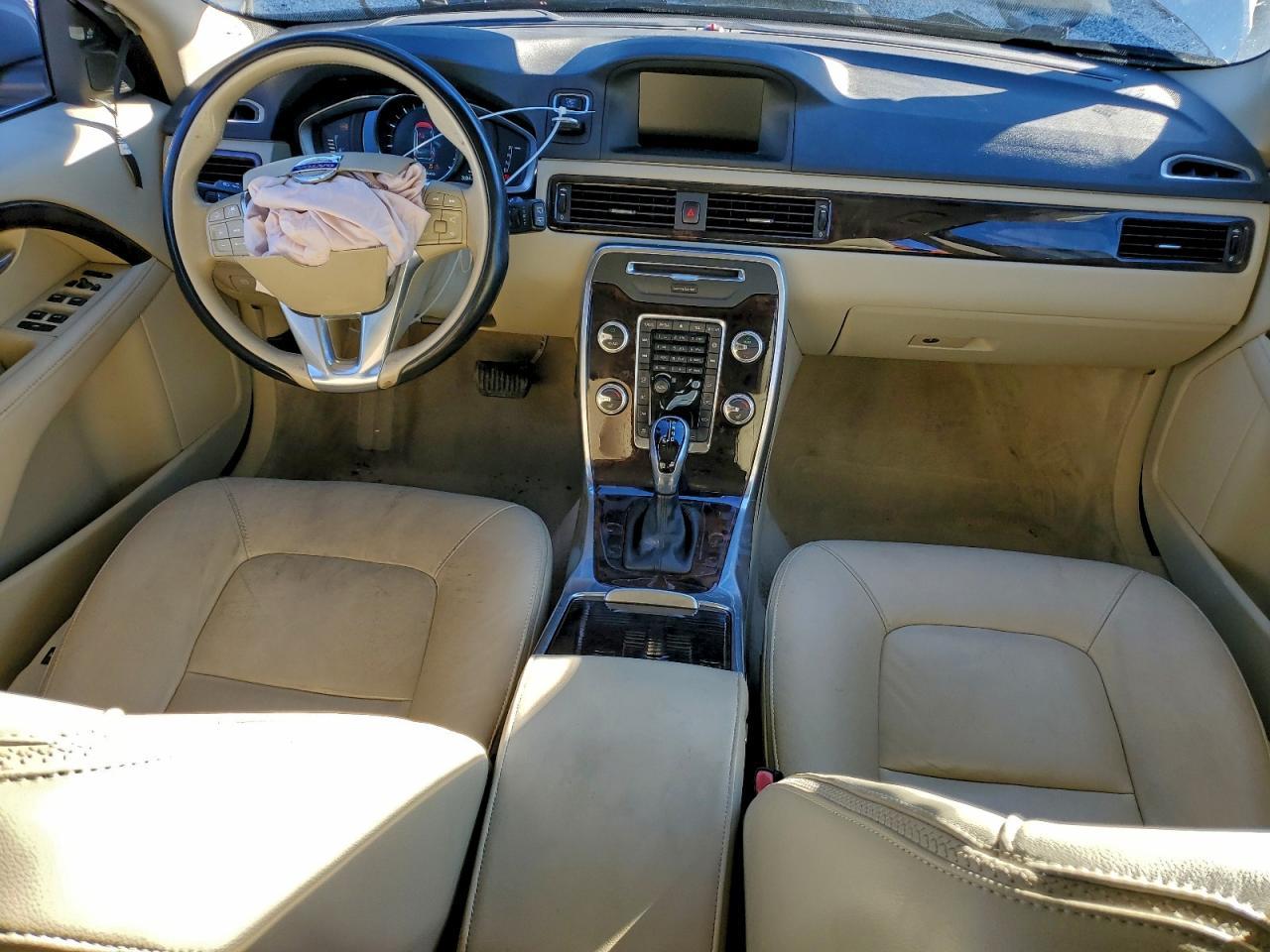 2015 VOLVO XC70