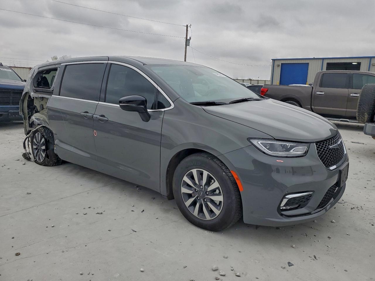 2025 CHRYSLER Pacifica