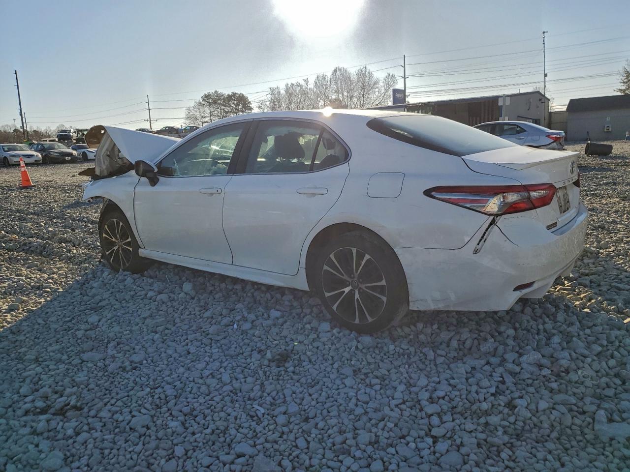 2018 TOYOTA CAMRY