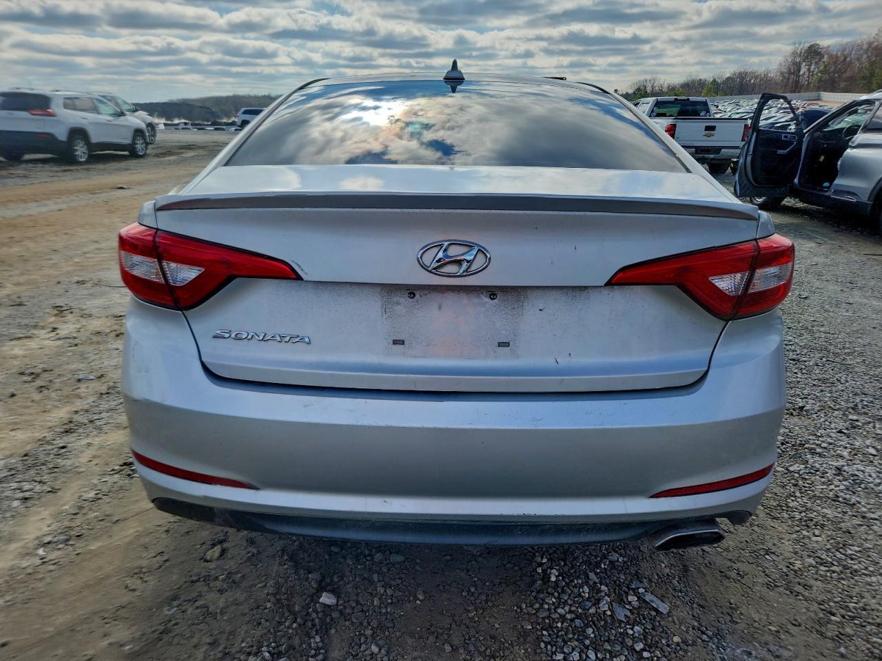2015 HYUNDAI SONATA