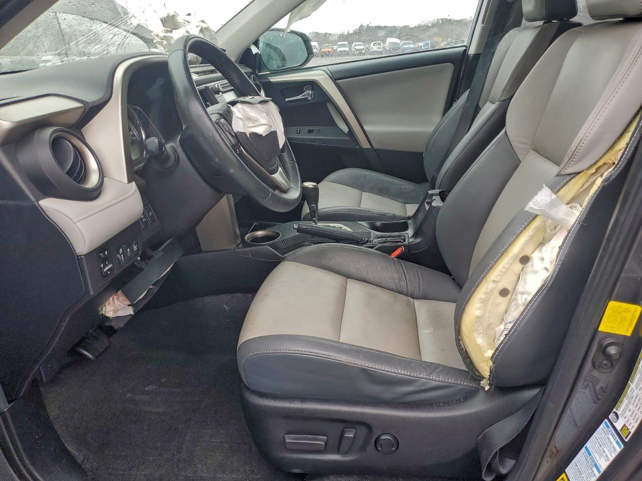 2015 TOYOTA RAV4