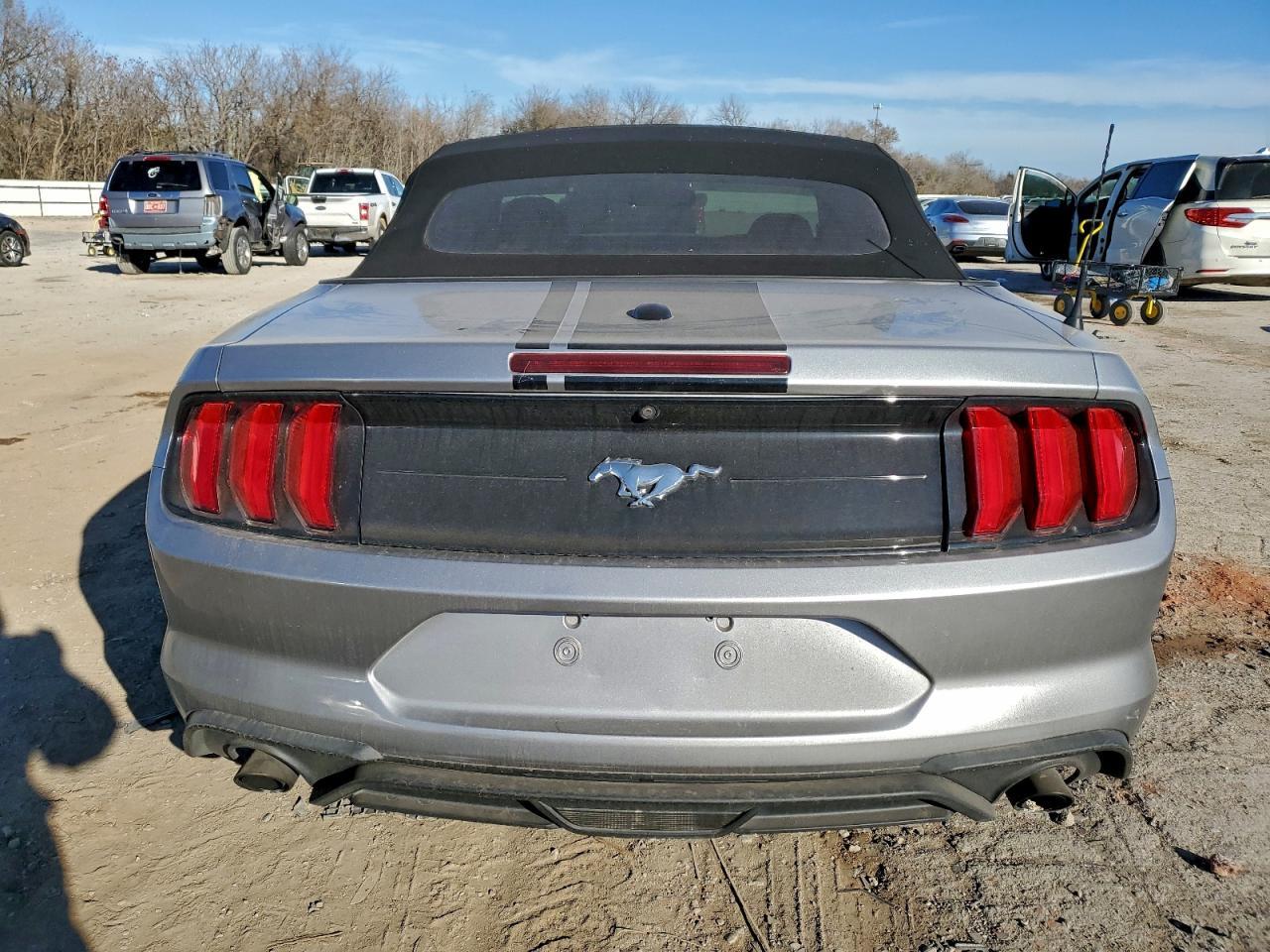2020 FORD MUSTANG