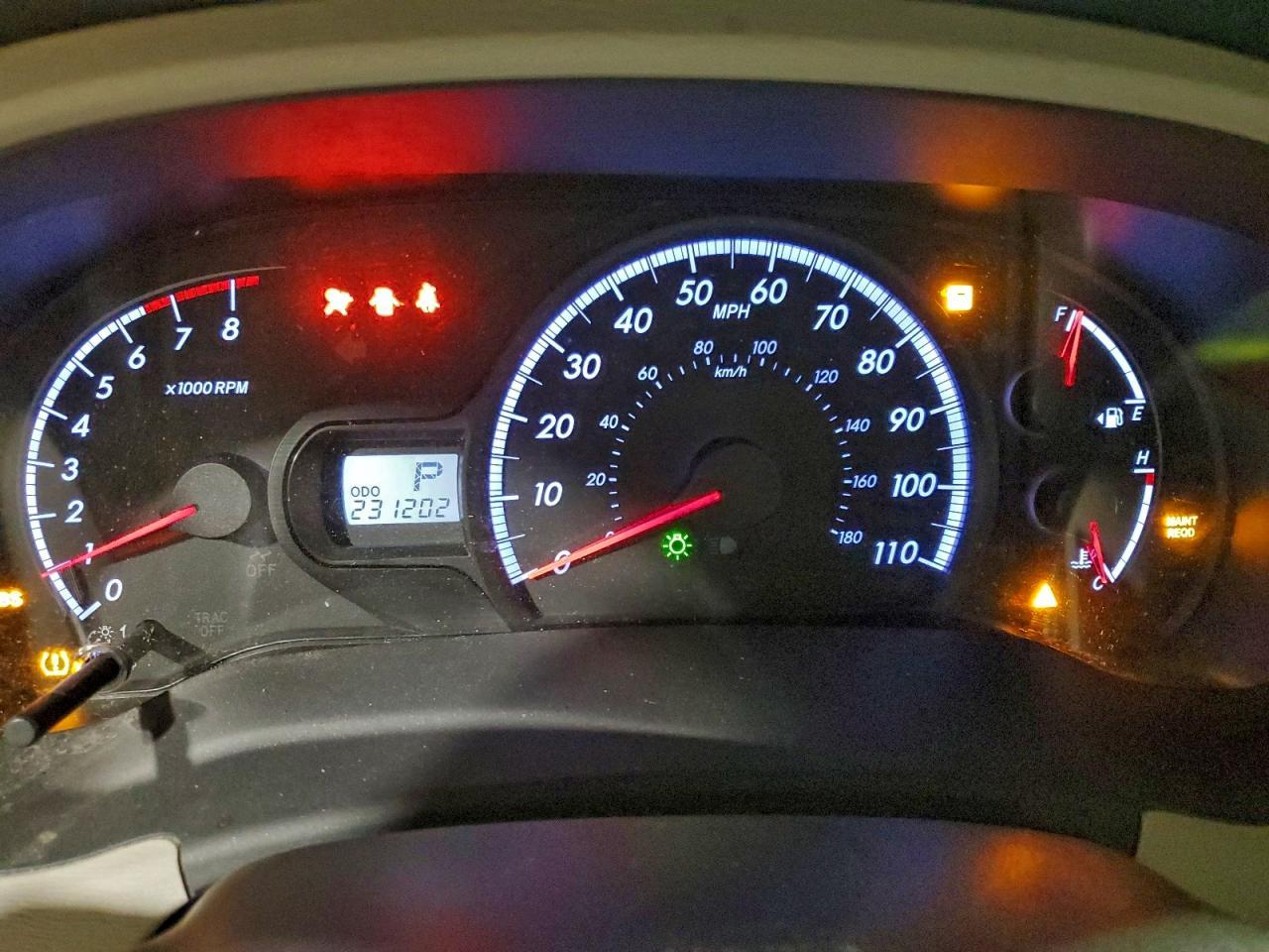 2012 TOYOTA SIENNA