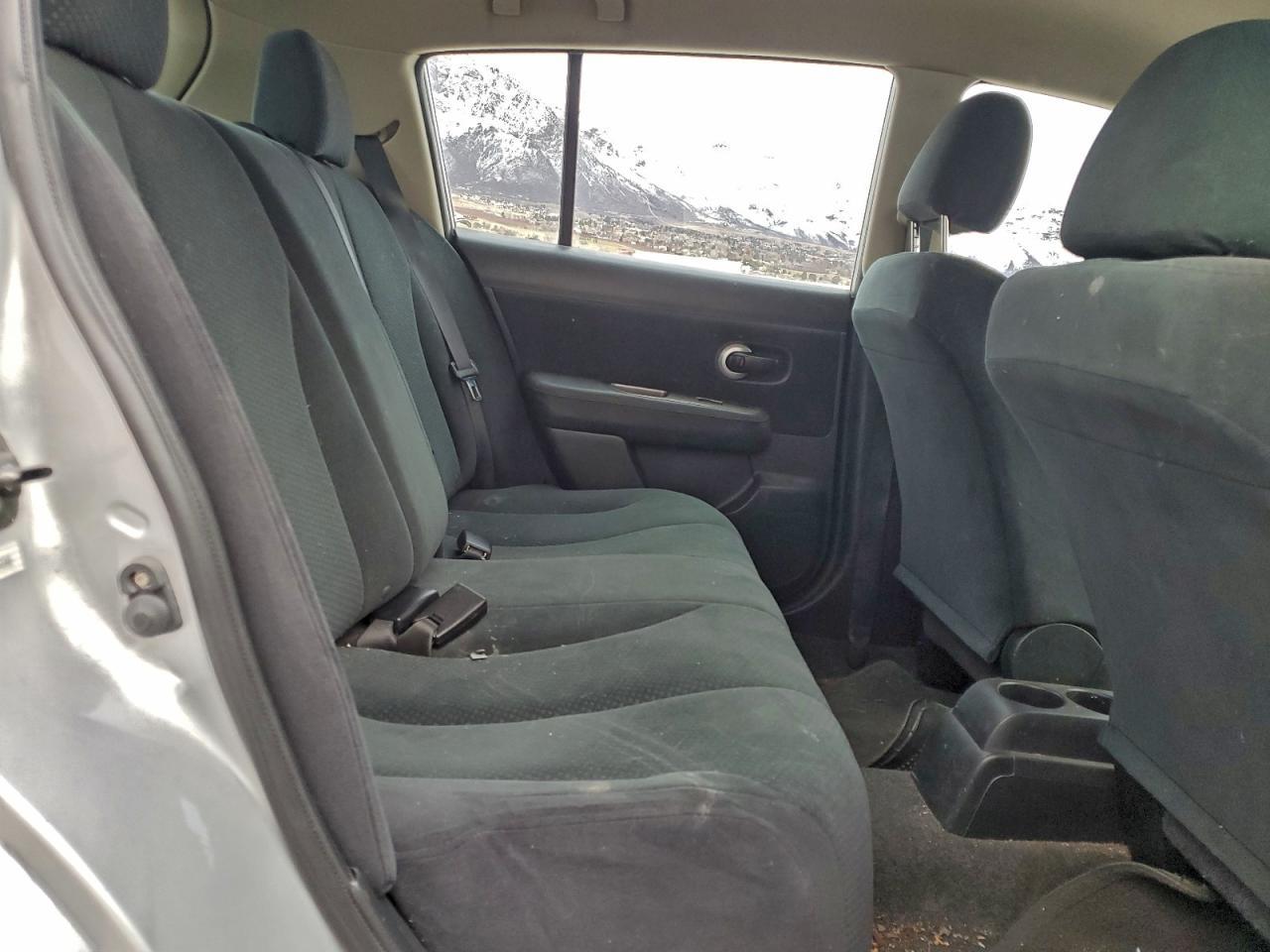 2012 NISSAN VERSA