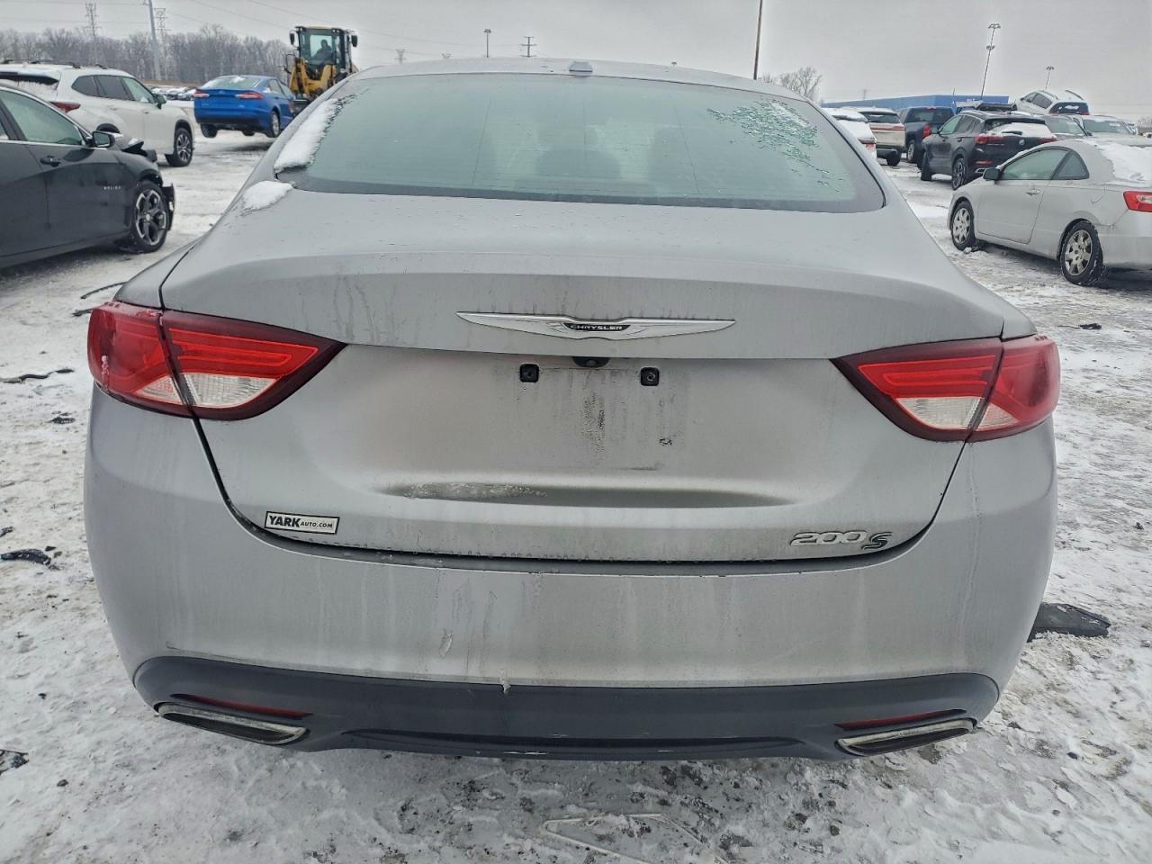 2016 CHRYSLER 200