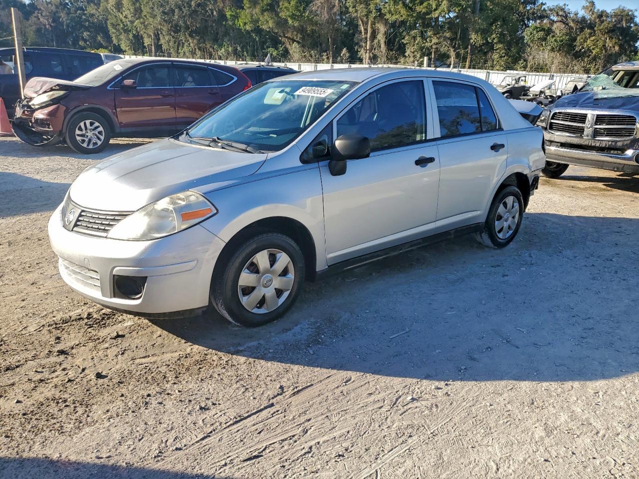 2009 NISSAN VERSA
