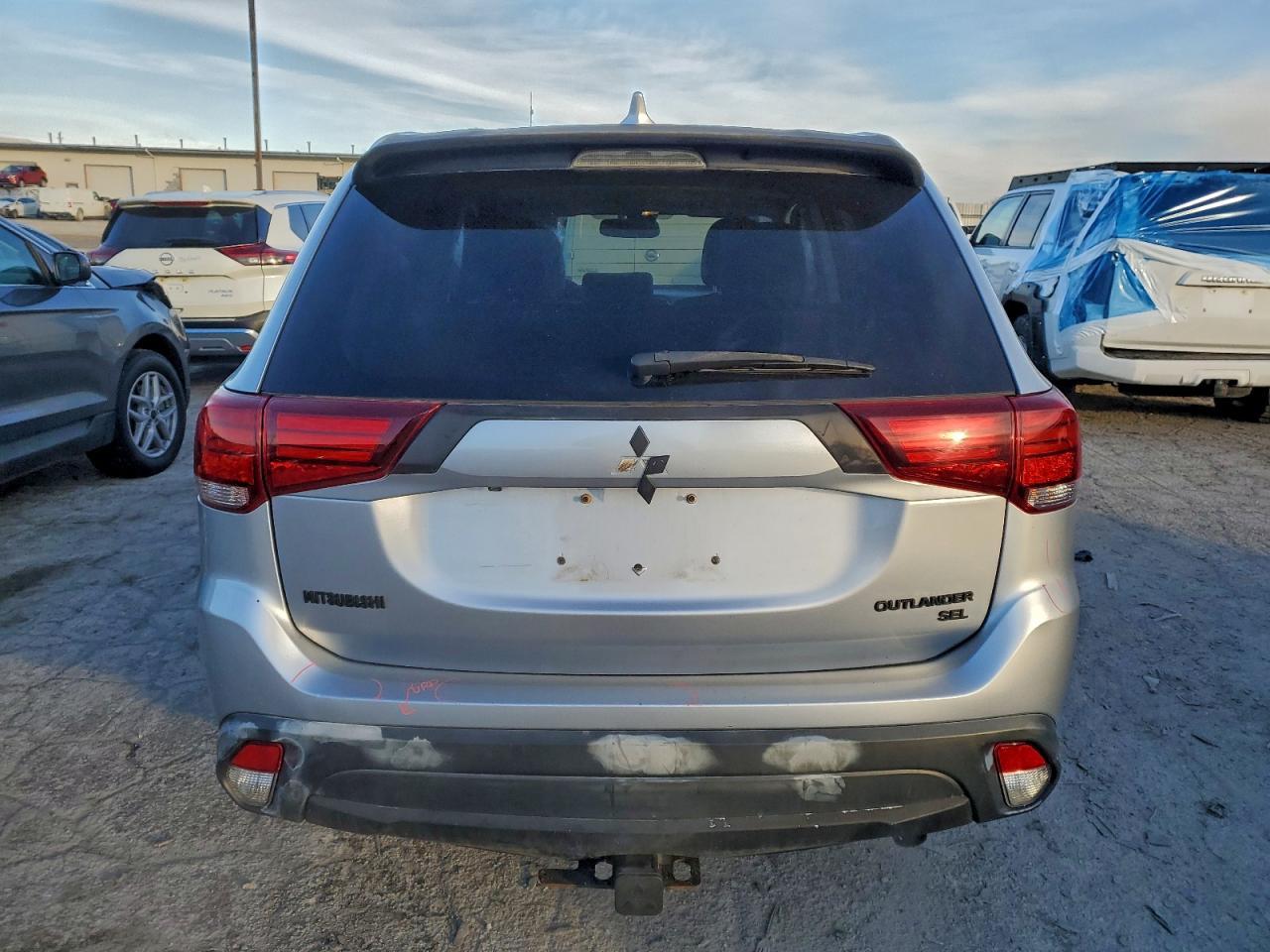 2017 MITSUBISHI outlander