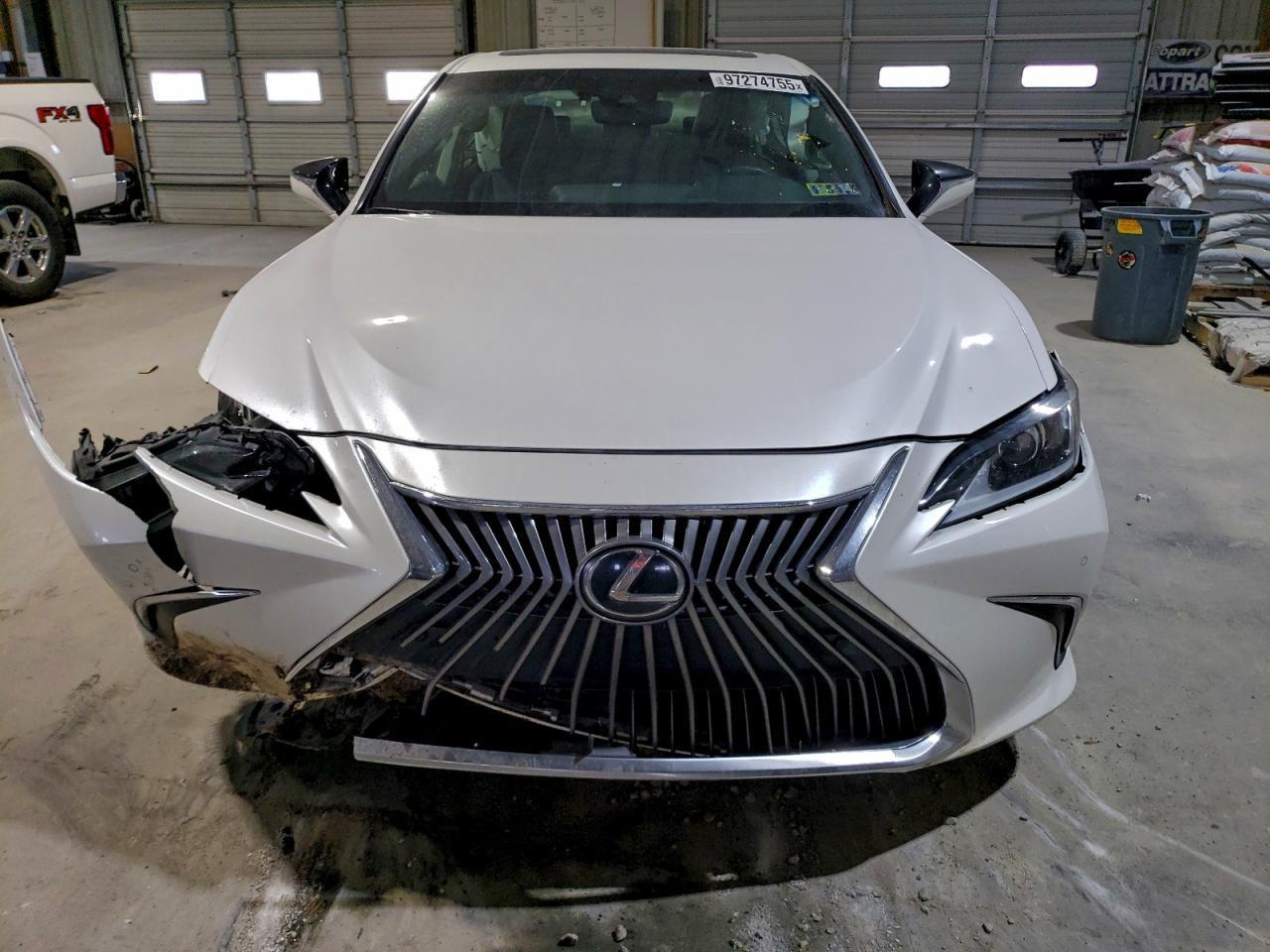 2021 LEXUS ES 250