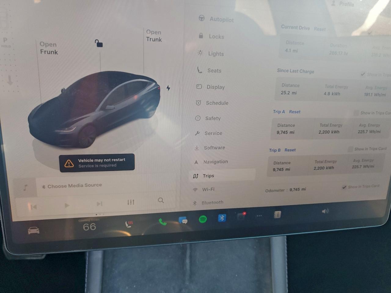 2025 TESLA MODEL 3