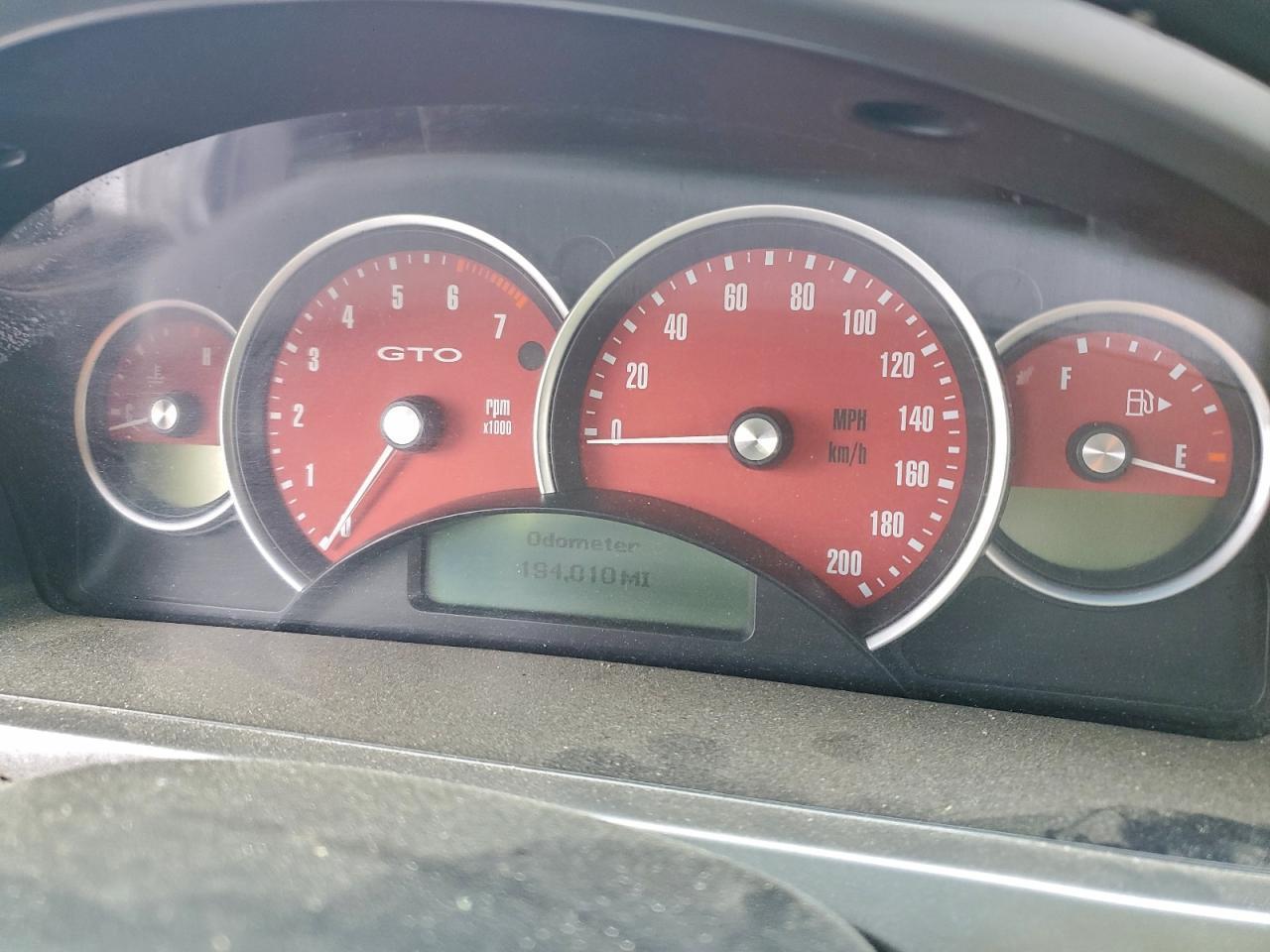 2004 PONTIAC Gto