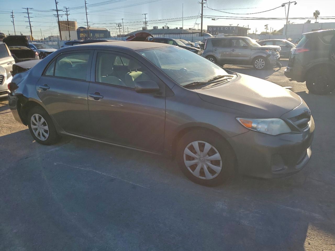 2013 TOYOTA COROLLA