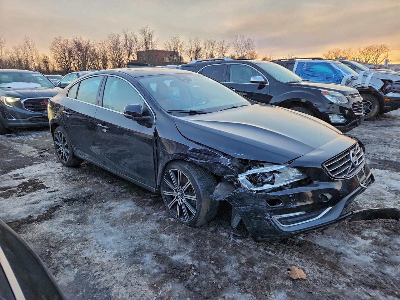 2014 VOLVO S60