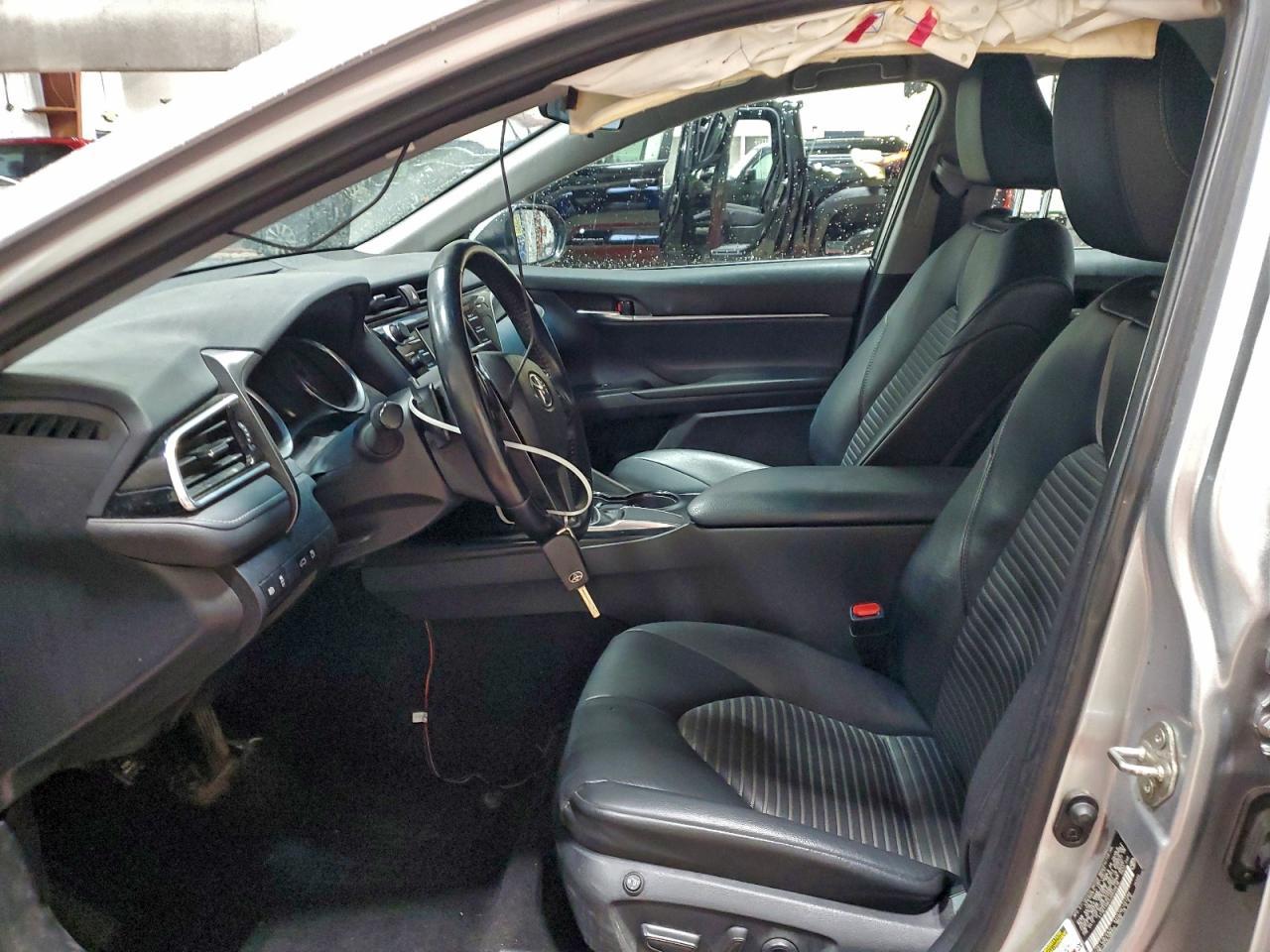 2018 TOYOTA CAMRY