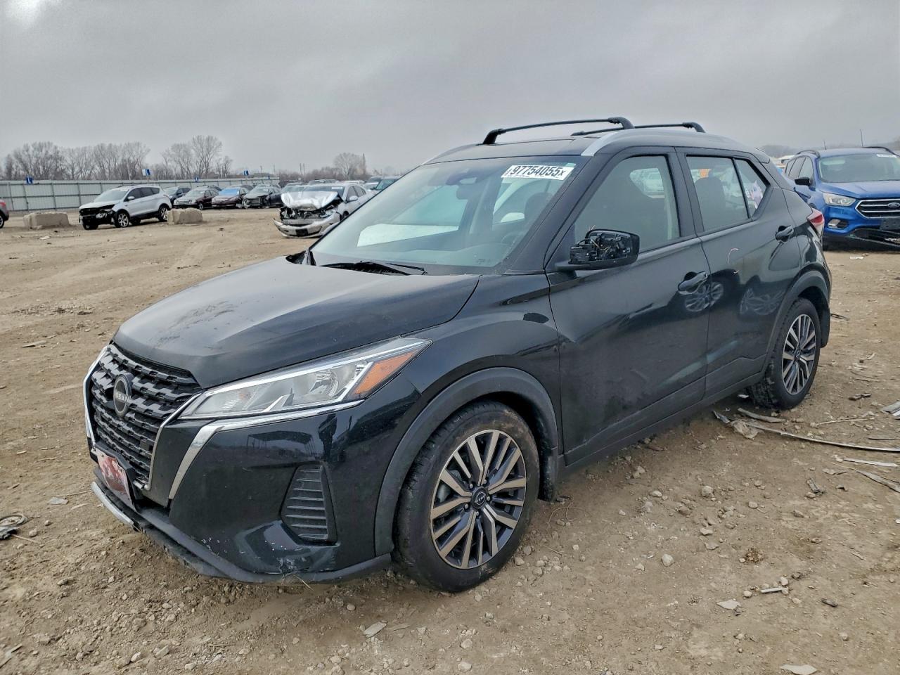 2022 NISSAN KICKS