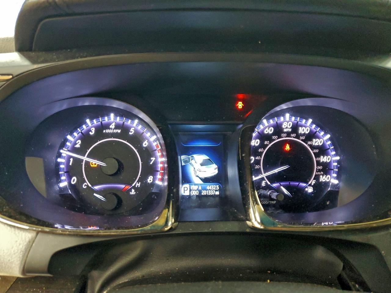 2013 TOYOTA Avalon