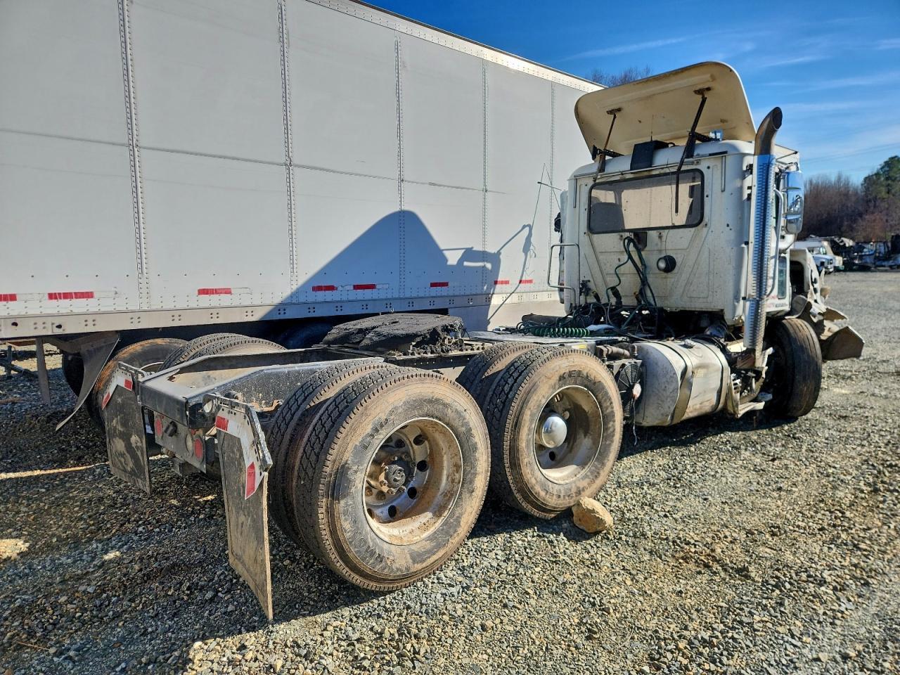 2018 MACK Cxu613