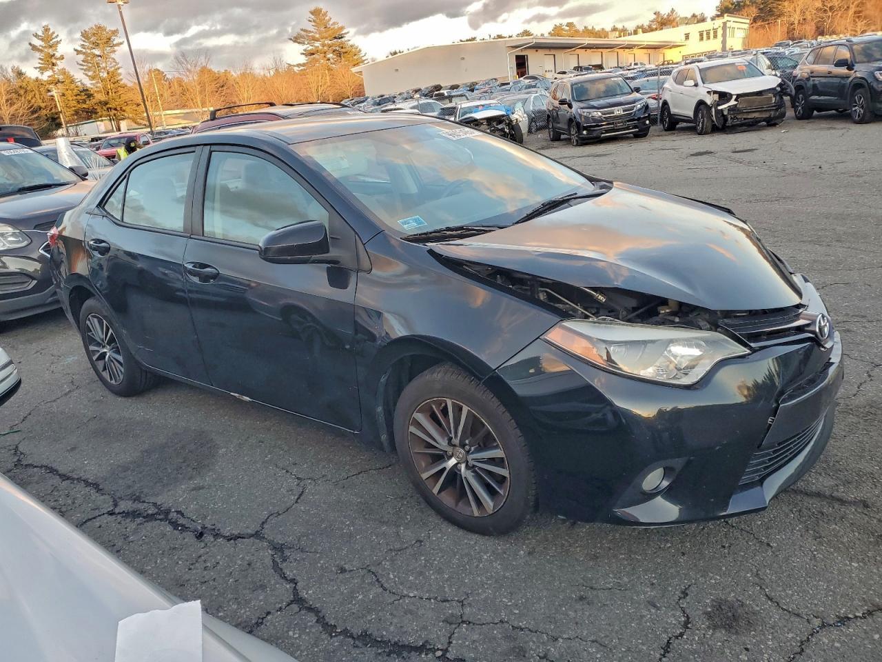2016 TOYOTA COROLLA