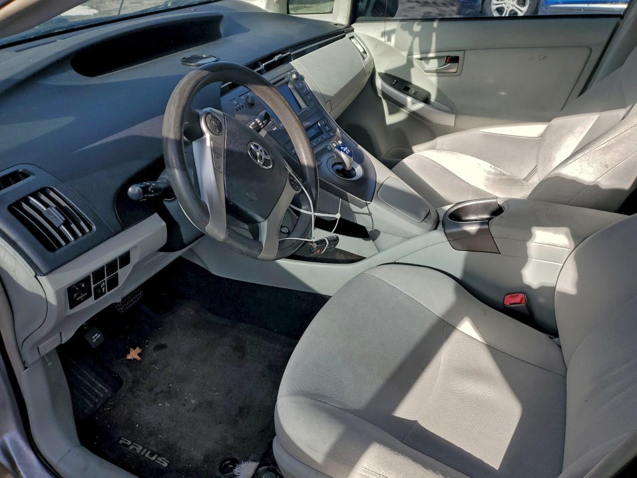 2012 TOYOTA PRIUS