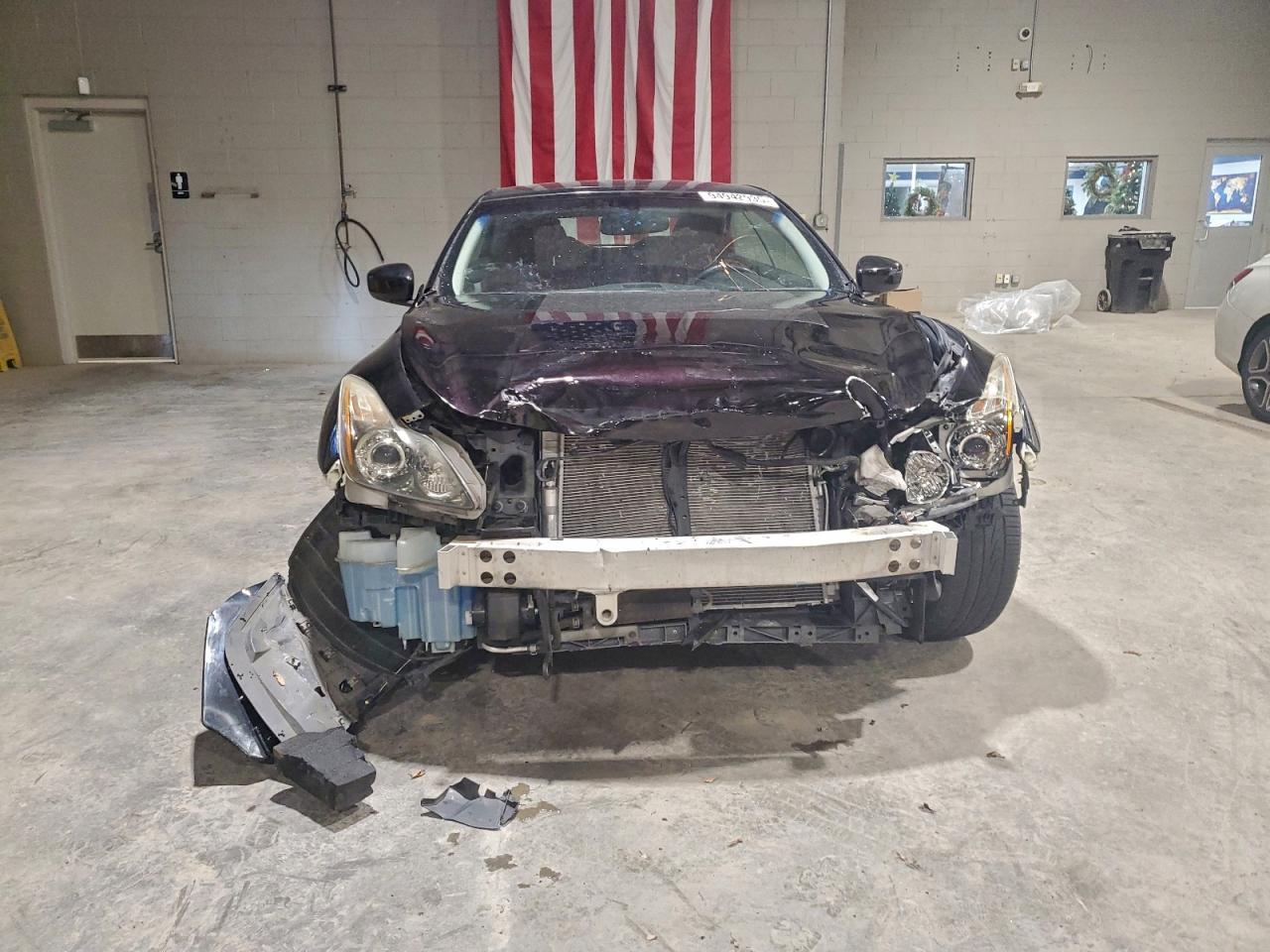 2011 INFINITI G37