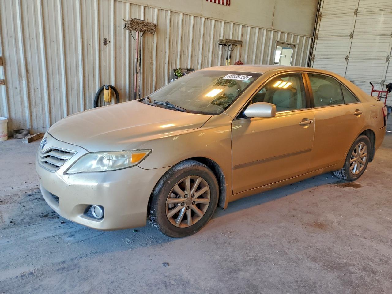 2010 TOYOTA CAMRY