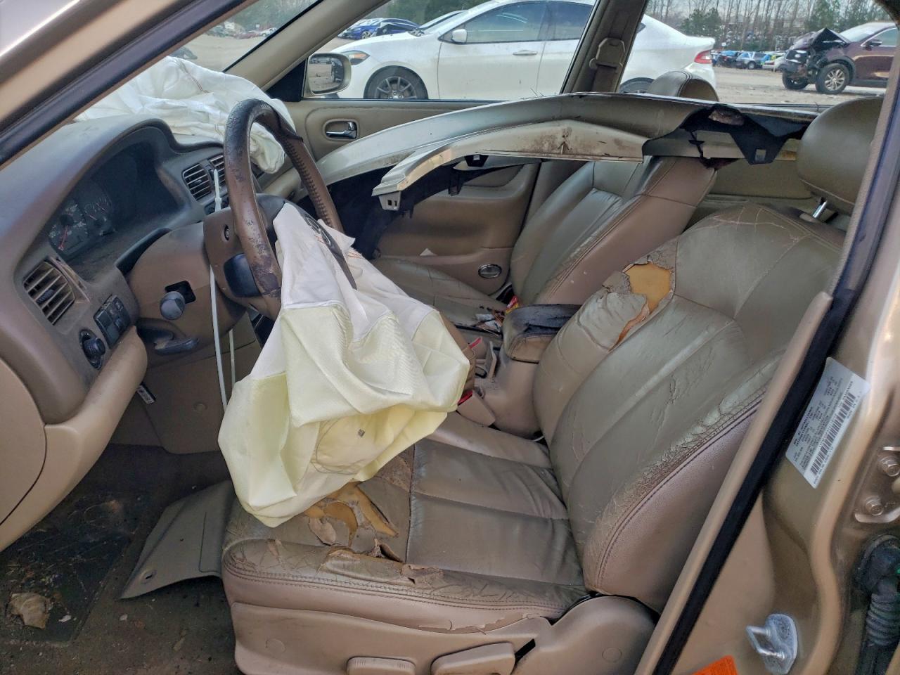 2000 MAZDA 626