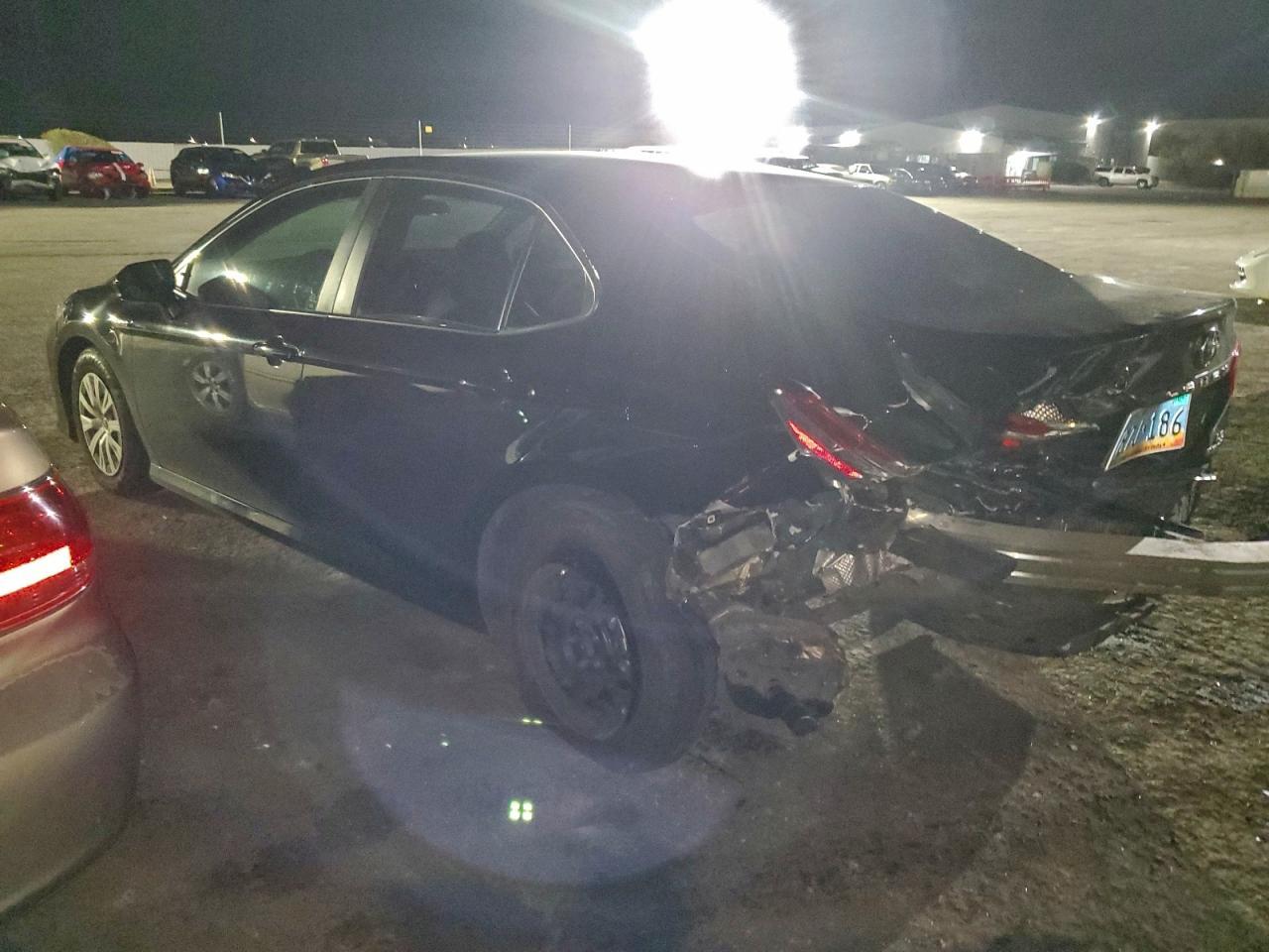 2018 TOYOTA CAMRY