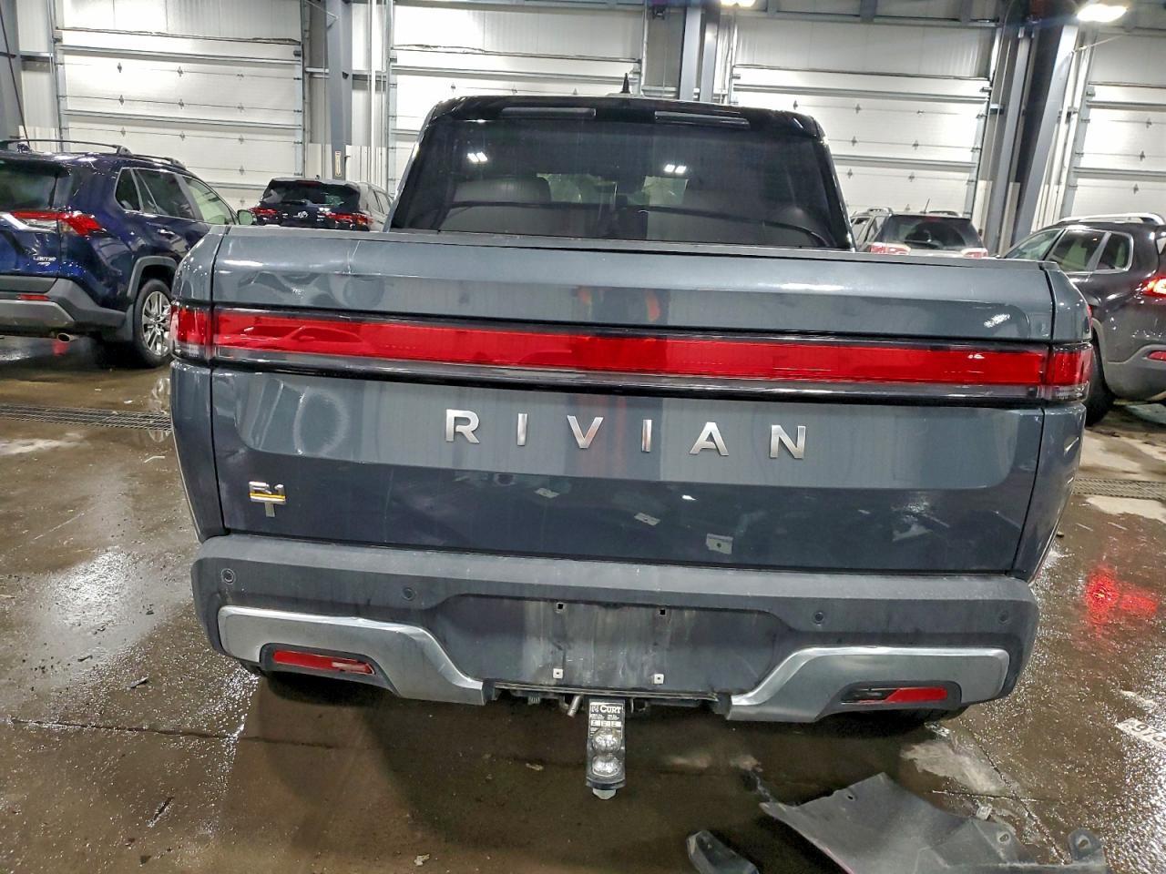 2022 RIVIAN R1t