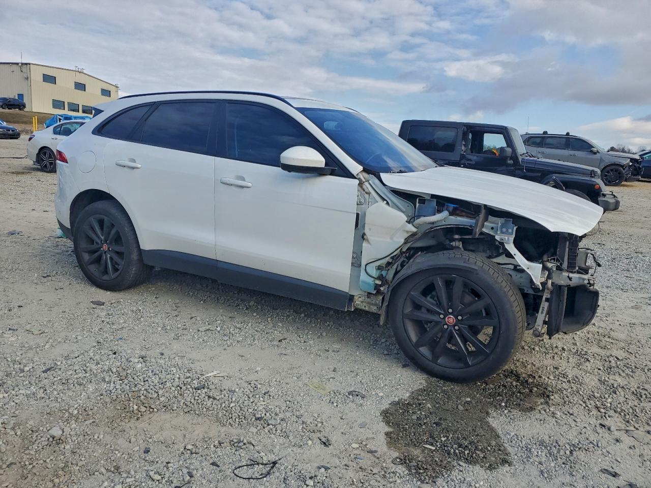 2019 JAGUAR F-Pace