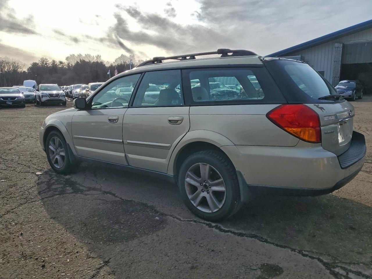 2006 SUBARU Outback