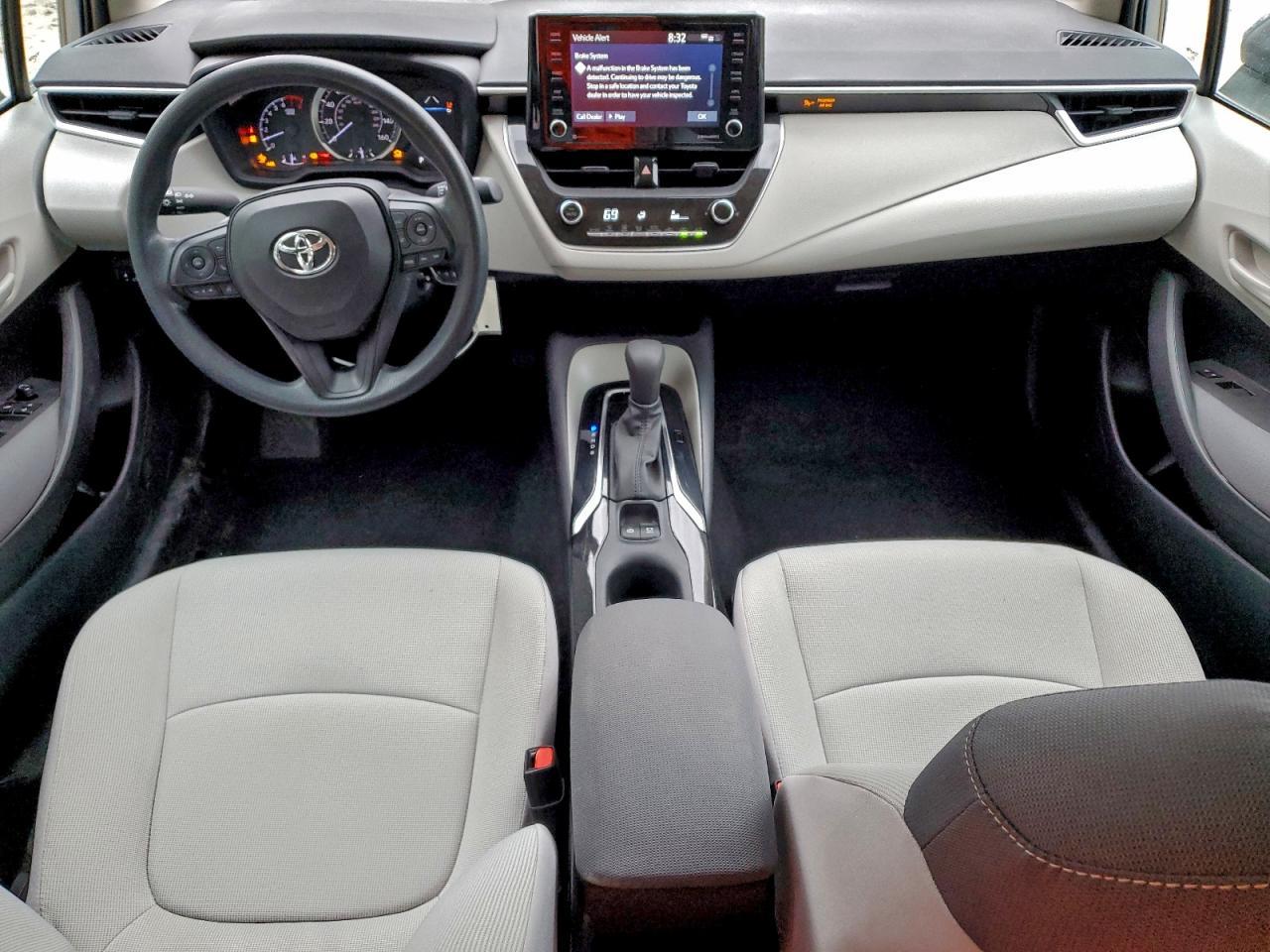 2022 TOYOTA COROLLA