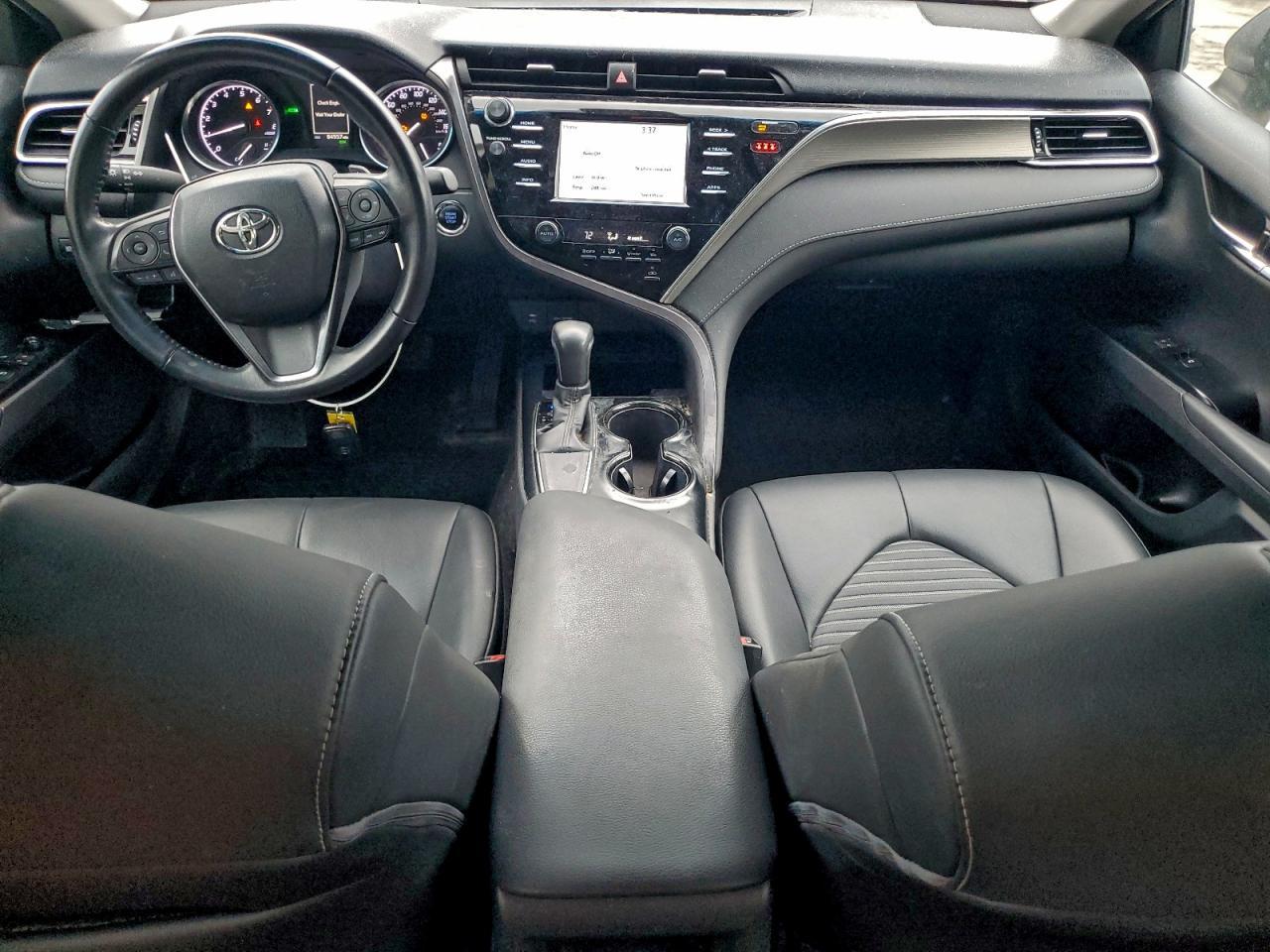 2018 TOYOTA CAMRY